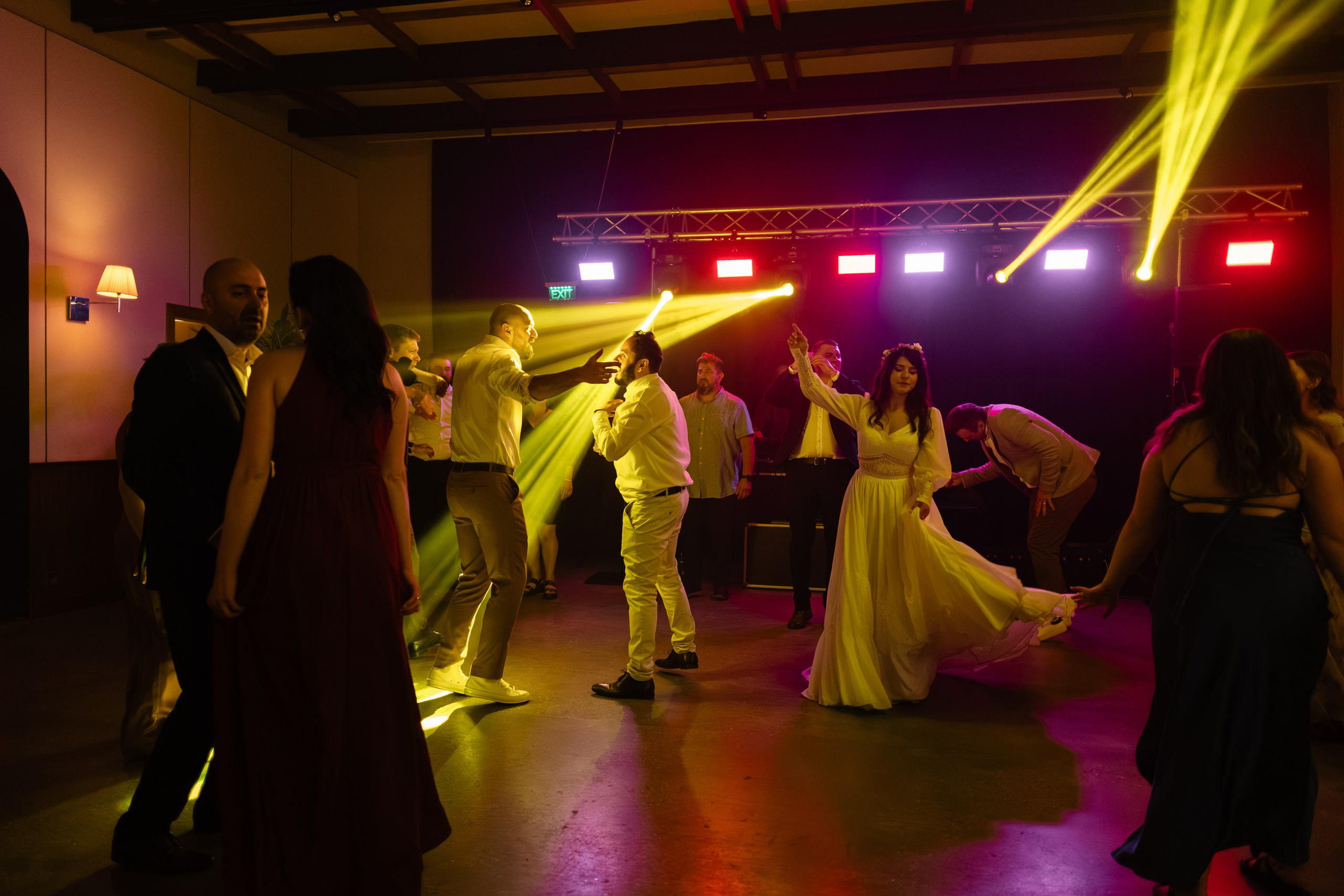 Flori & Cosmin. Main