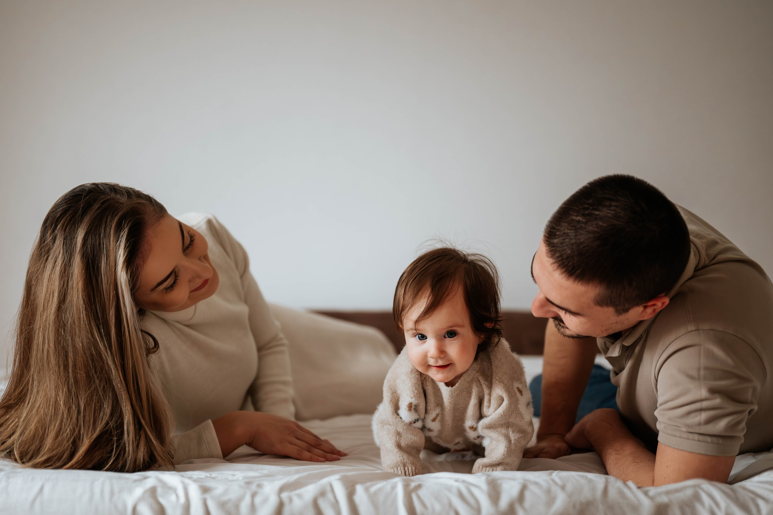 Maša - fotografisanje bebe kod kuće. Dečiji i porodični fotograf