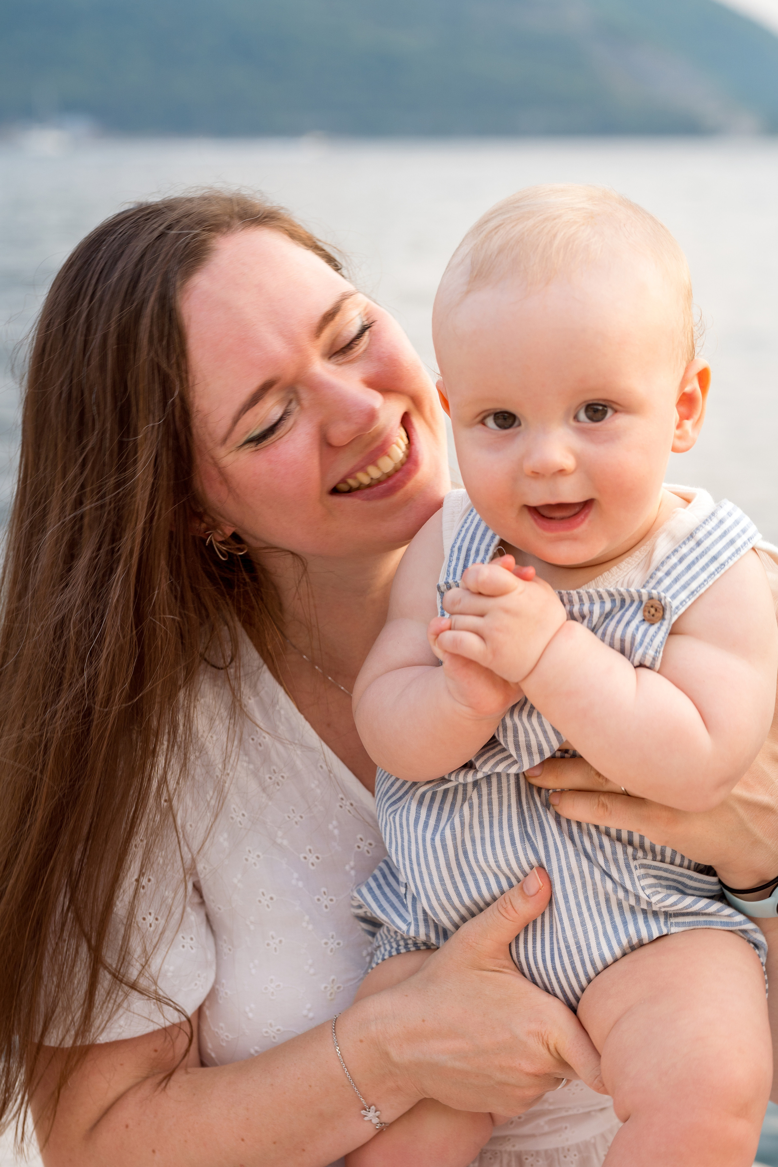 Family photoshoot in Perast Montenegro. Kate Khaldeeva photographer in Saratov