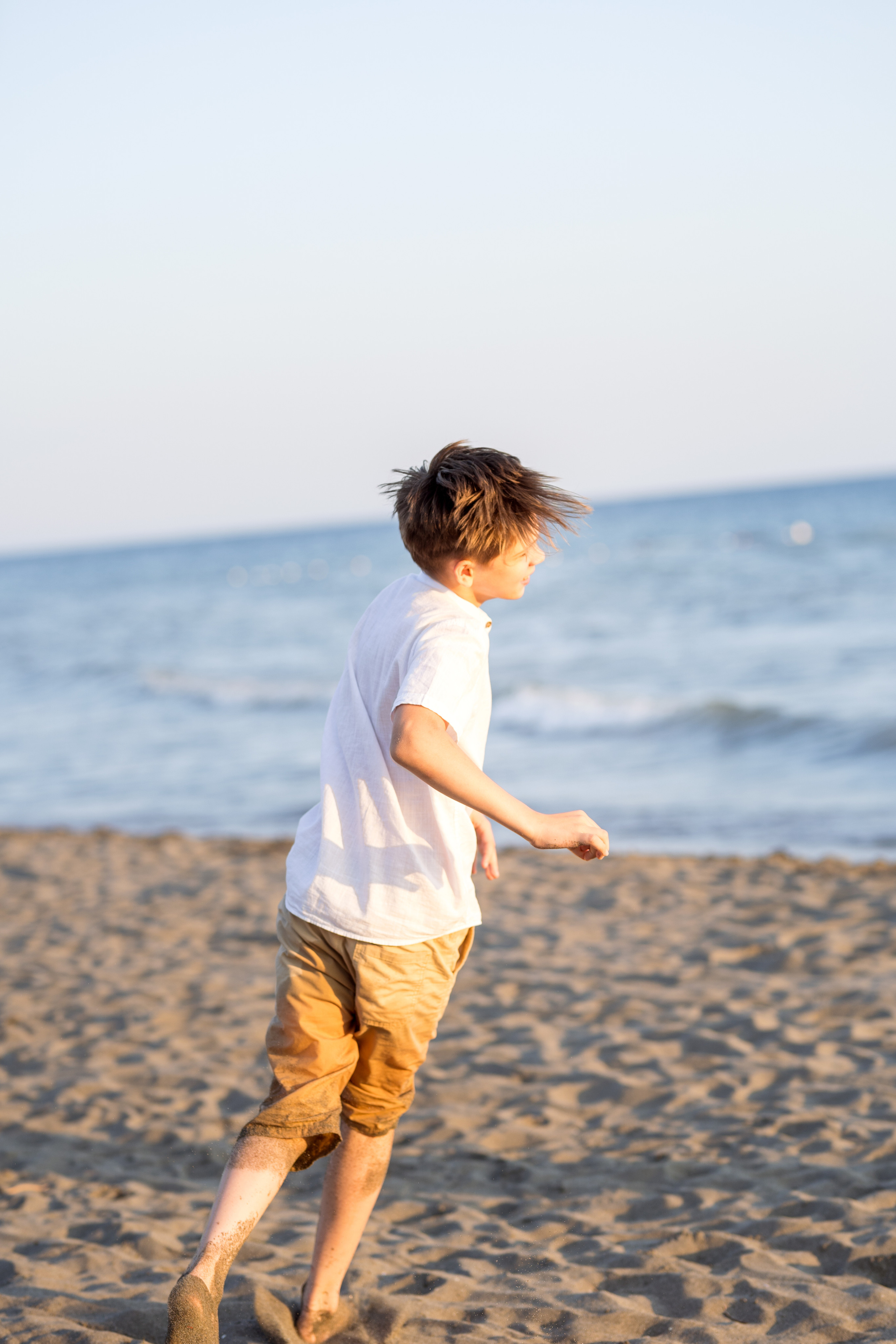 Закатная съёмка семьи на морском побережье. Катя Халдеева Фотограф Саратов