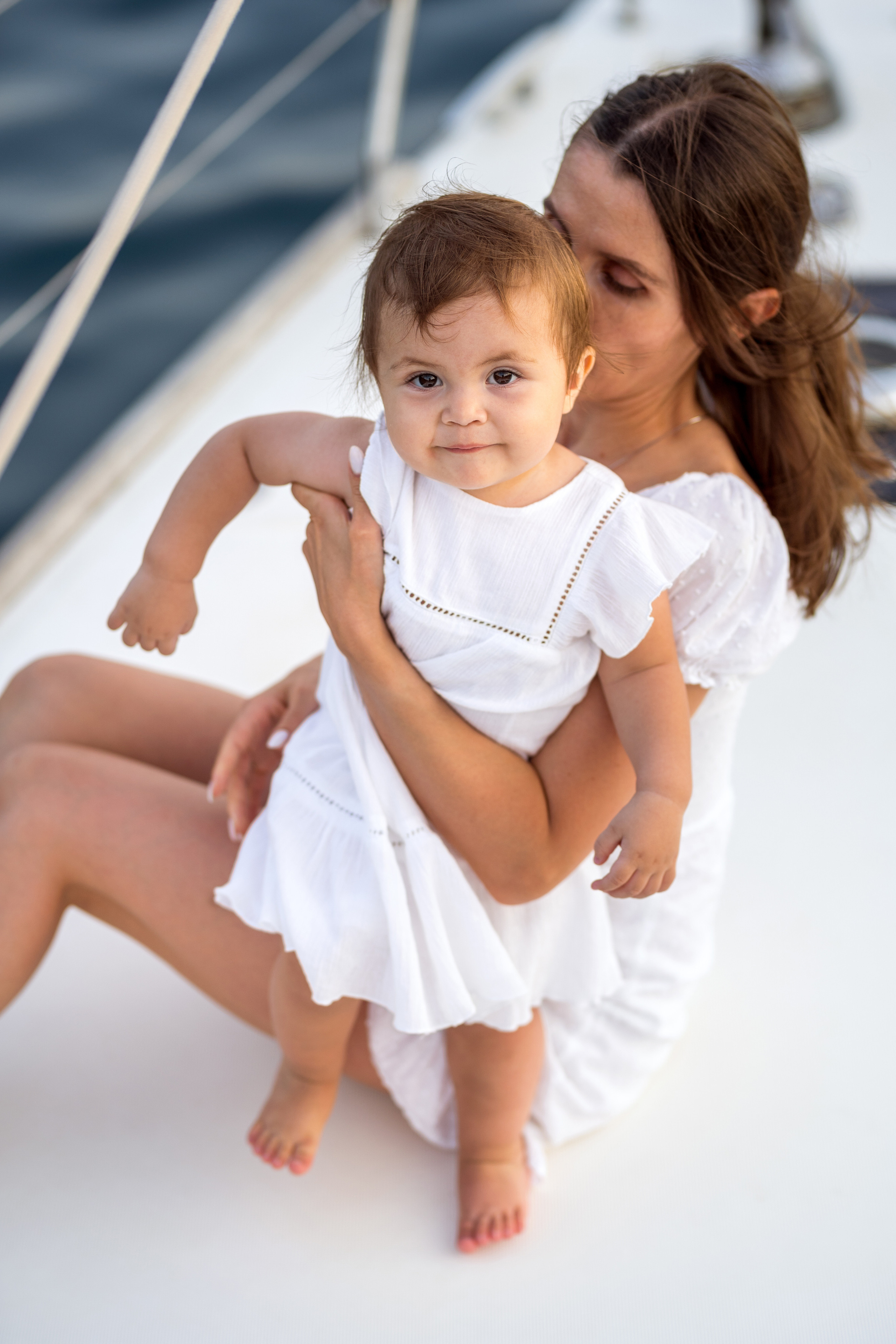 Family photo session on a yacht Montenegro. Kate Khaldeeva photographer in Saratov