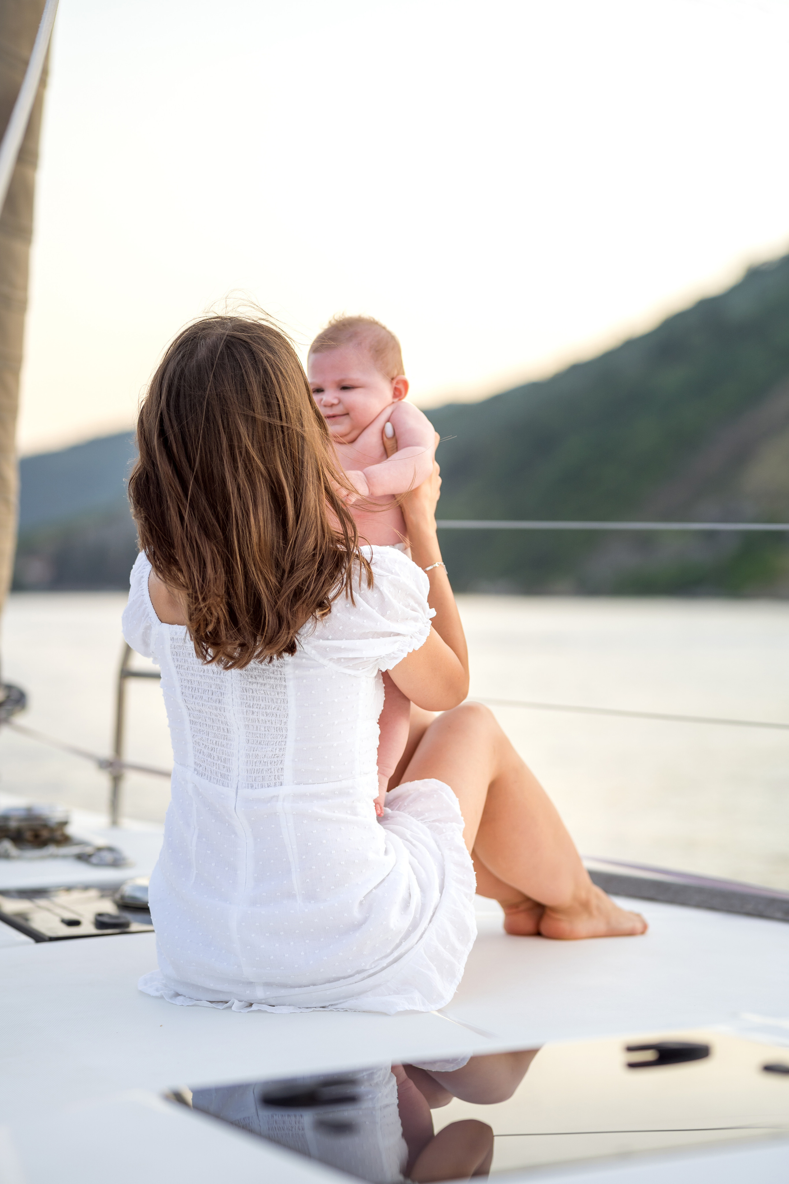 Family photo session on a yacht Montenegro. Kate Khaldeeva photographer in Saratov