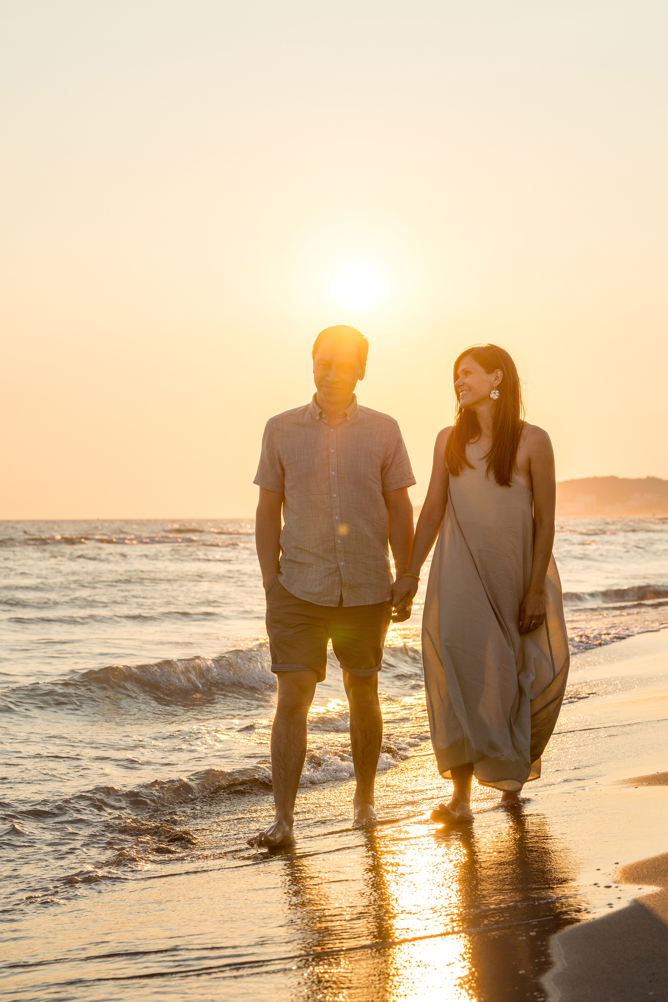 Закатная съёмка семьи на морском побережье. Катя Халдеева Фотограф Саратов