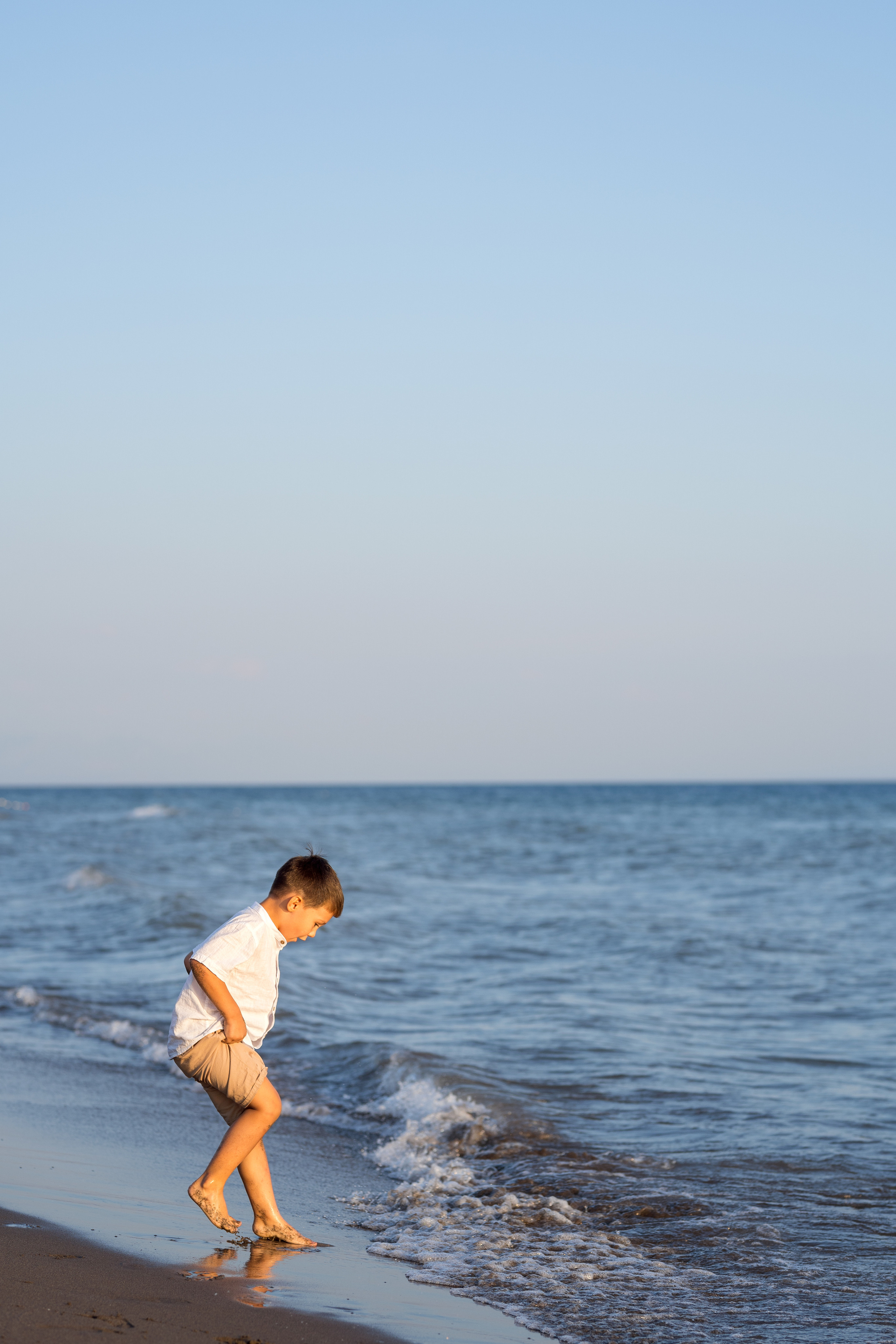 Закатная съёмка семьи на морском побережье. Катя Халдеева Фотограф Саратов