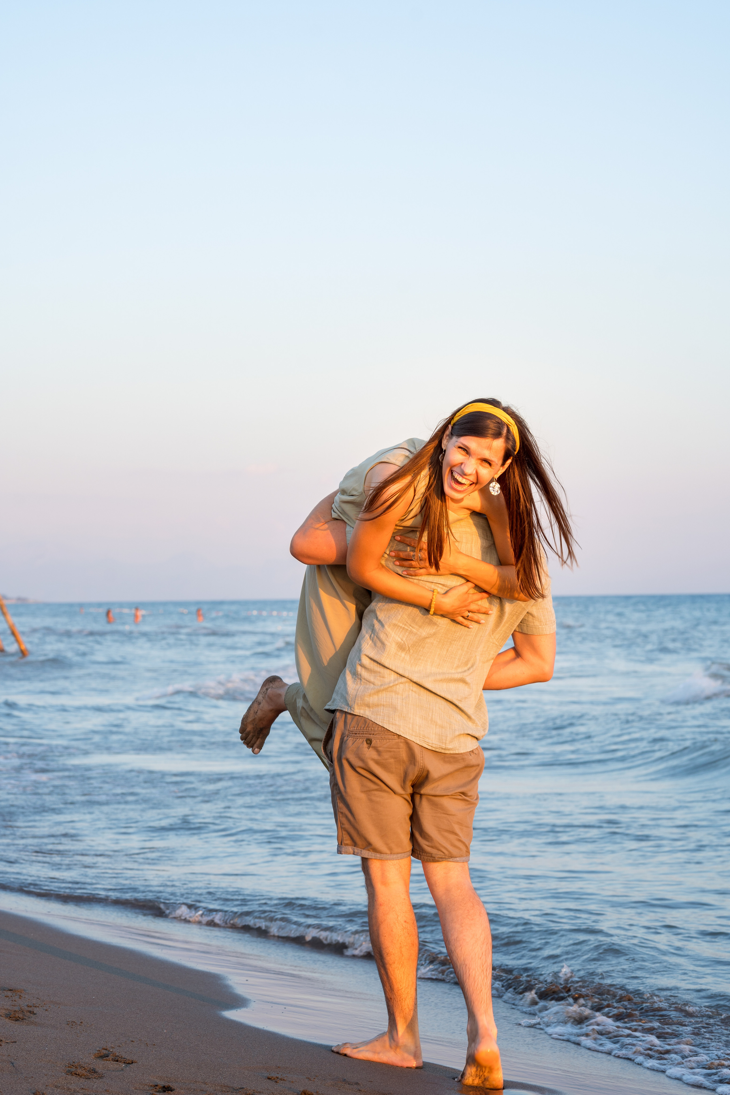 Закатная съёмка семьи на морском побережье. Катя Халдеева Фотограф Саратов