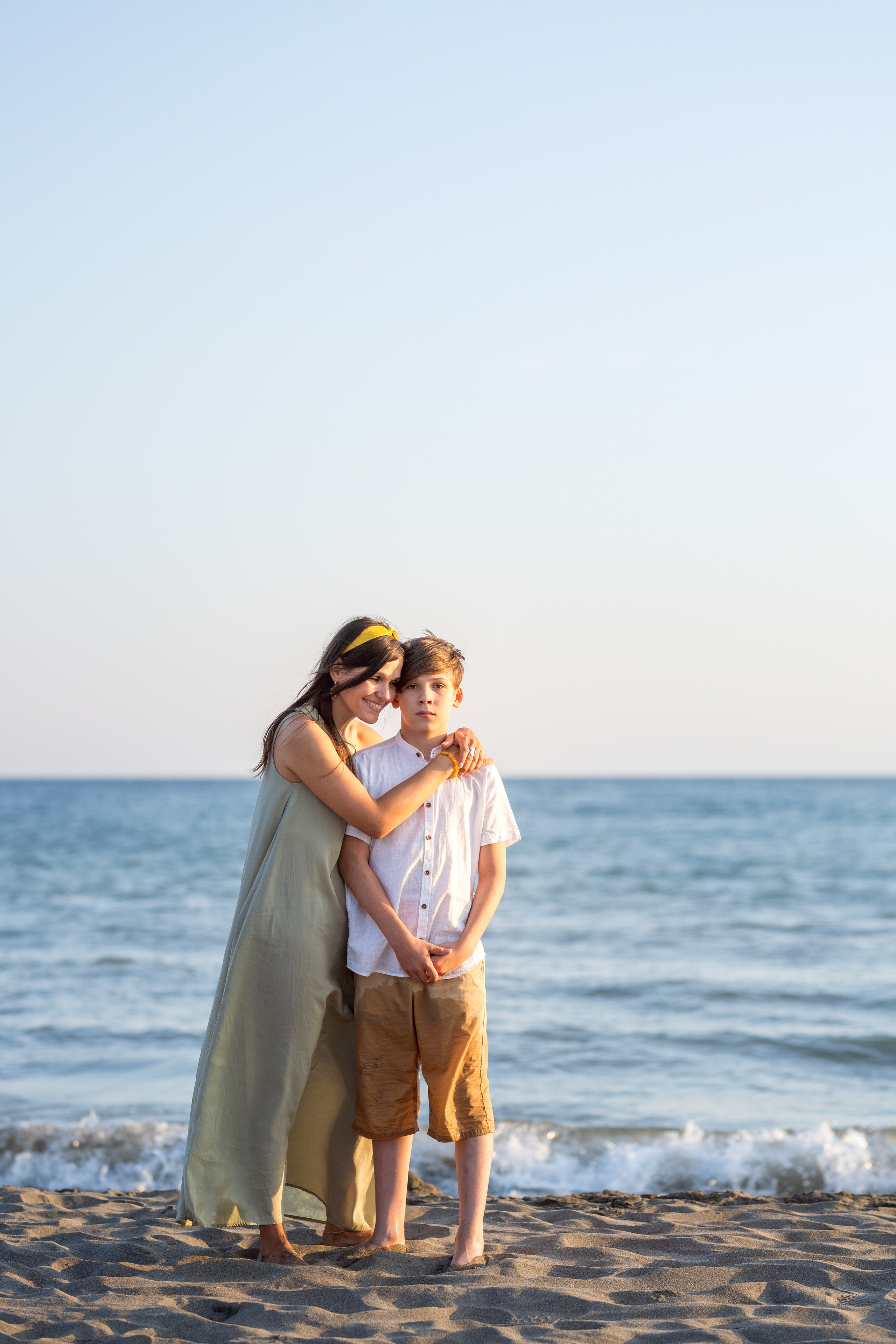 Закатная съёмка семьи на морском побережье. Катя Халдеева Фотограф Саратов