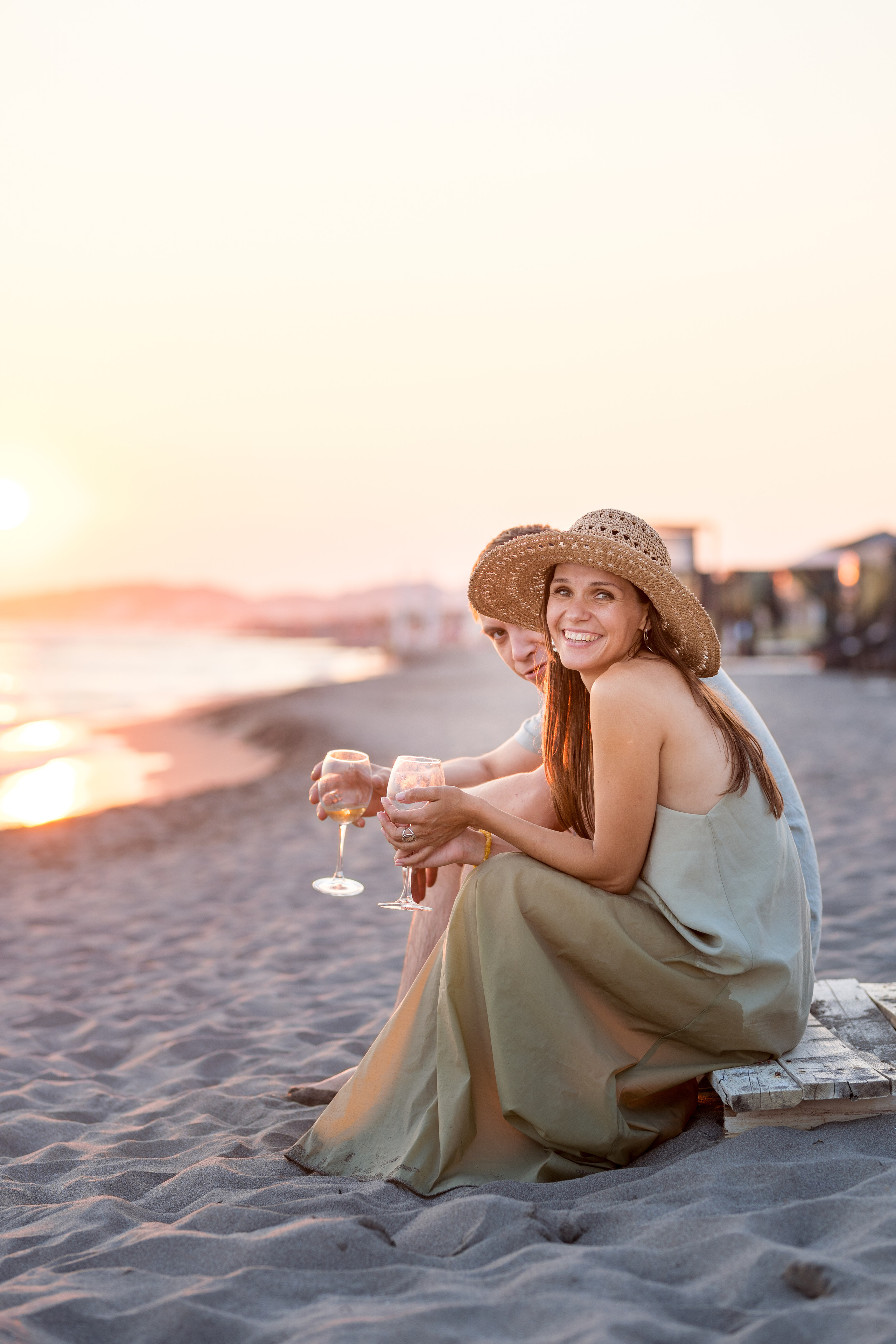 Закатная съёмка семьи на морском побережье. Катя Халдеева Фотограф Саратов