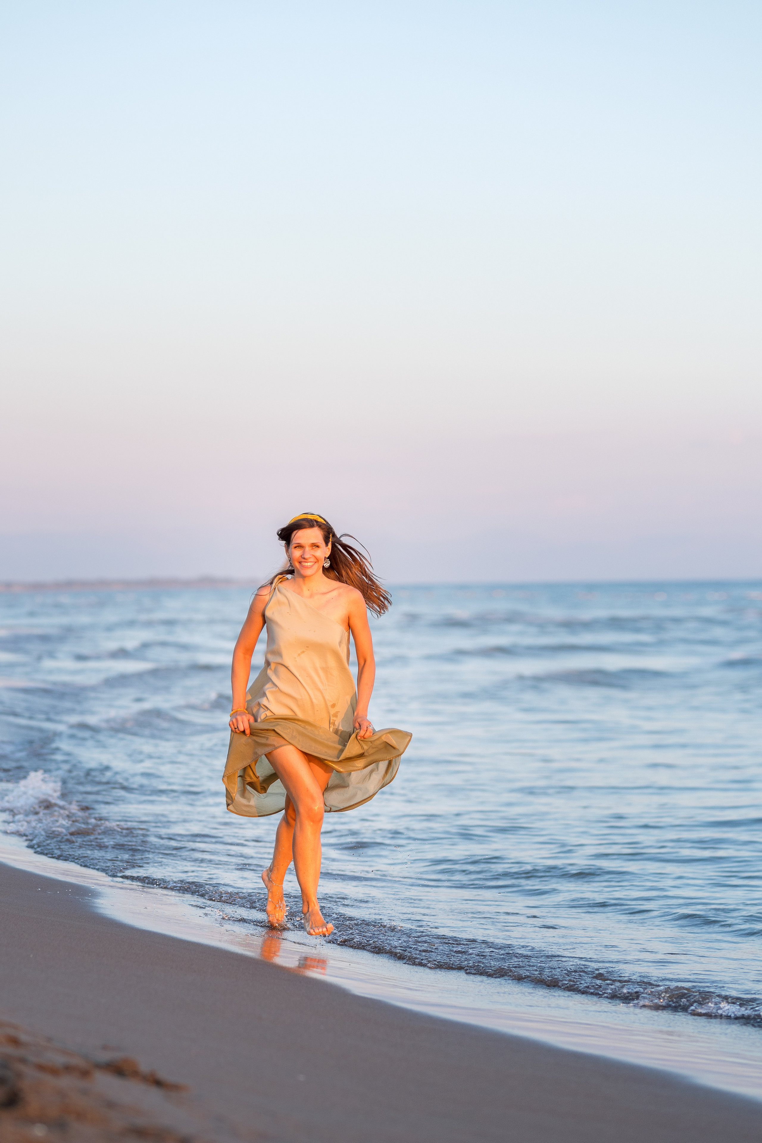 Закатная съёмка семьи на морском побережье. Катя Халдеева Фотограф Саратов