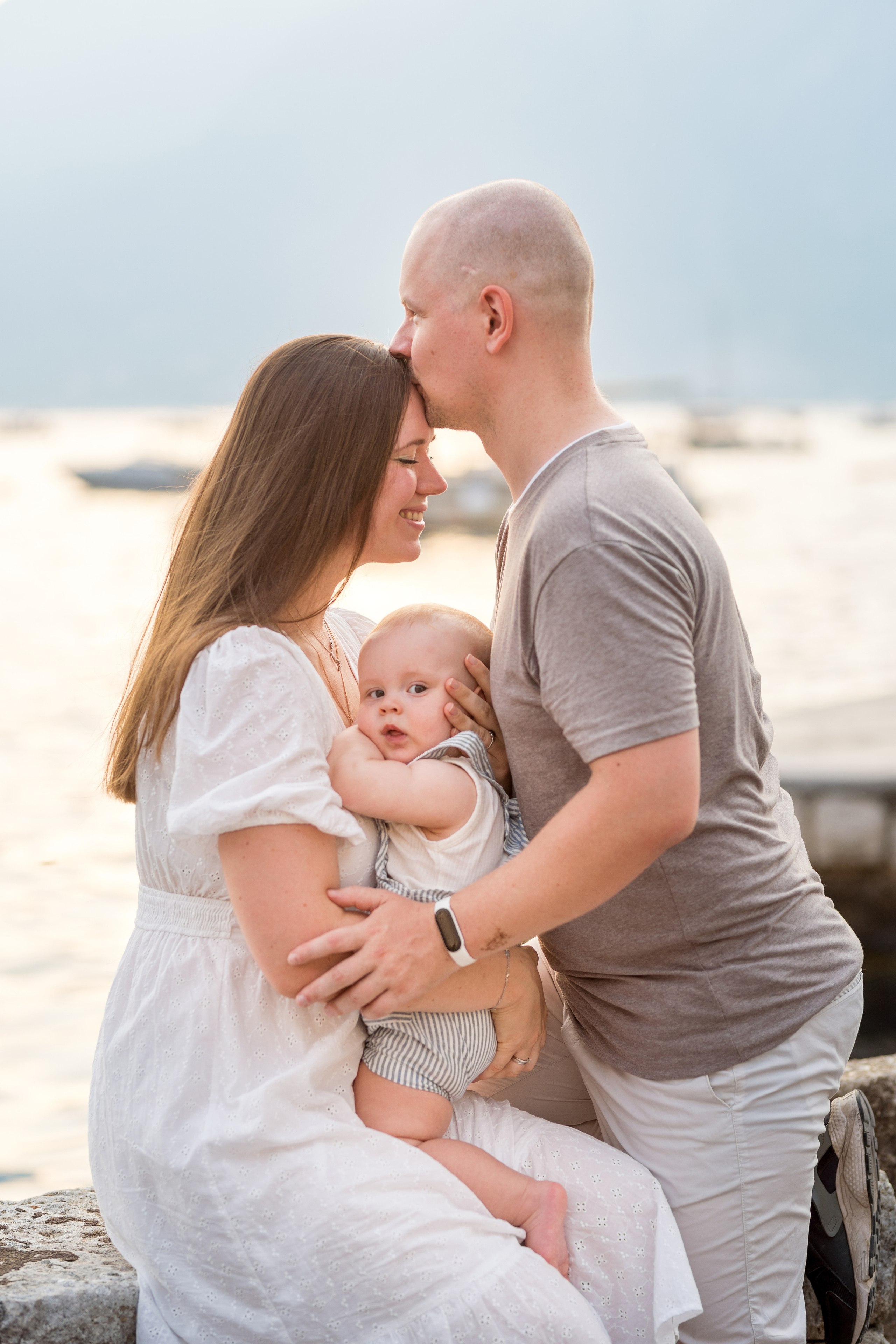 Family photoshoot in Perast Montenegro. Kate Khaldeeva photographer in Saratov
