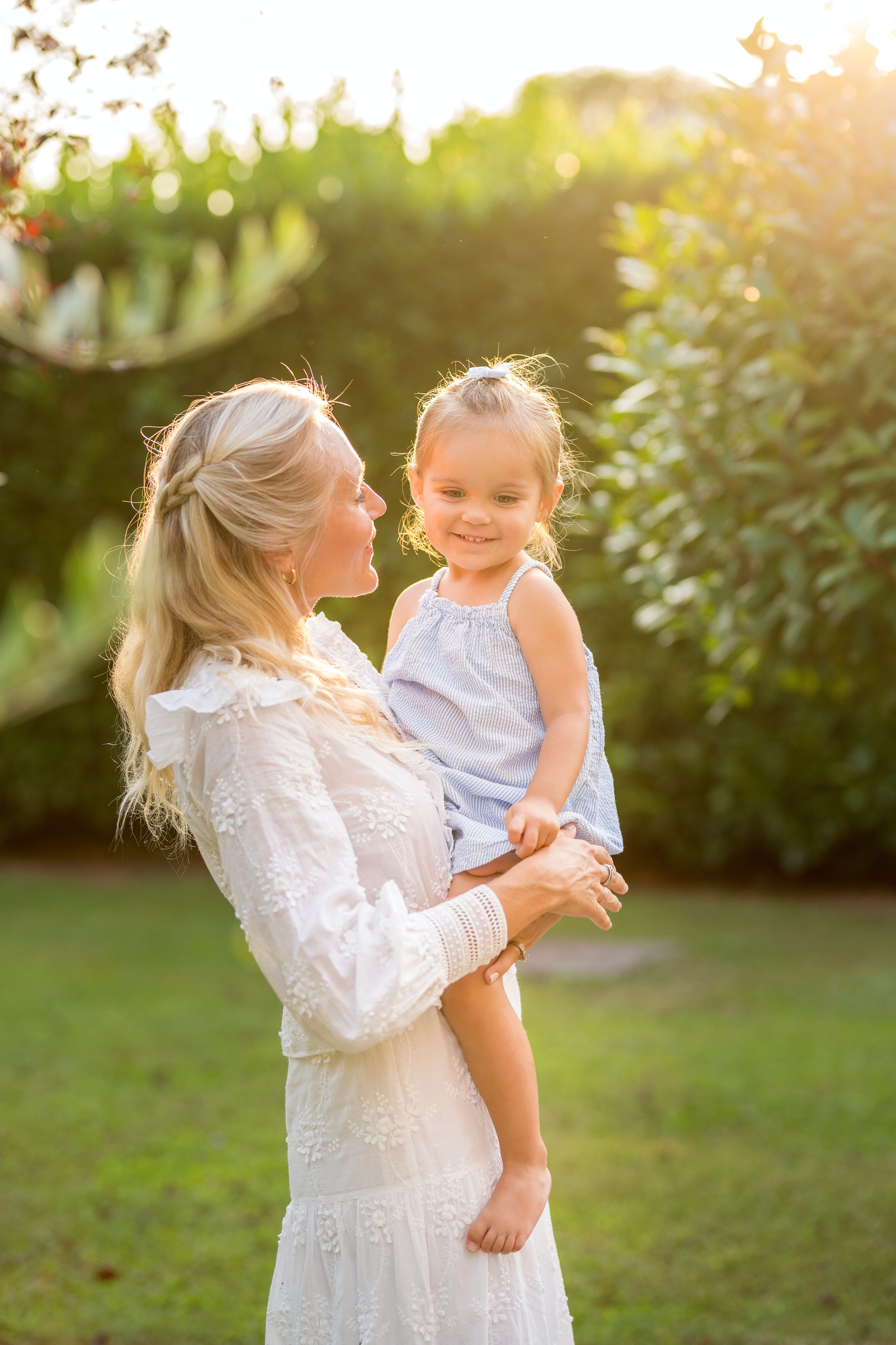 Семейная фотосессия в саду. Катя Халдеева Фотограф Саратов