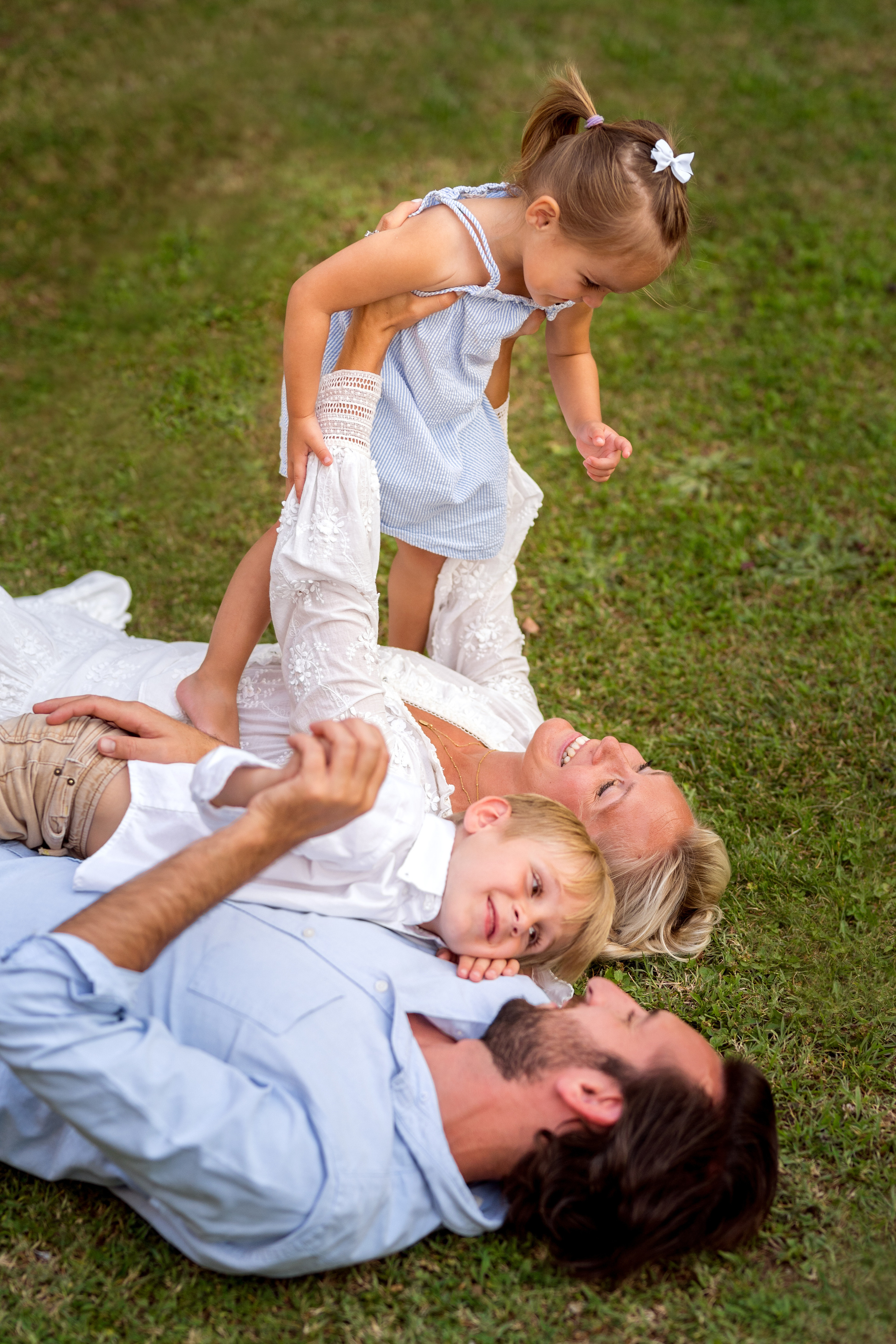 Семейная фотосессия в саду. Катя Халдеева Фотограф Саратов