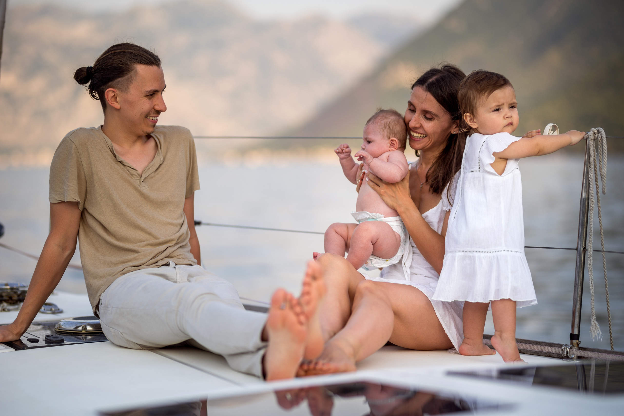 Family photo session on a yacht Montenegro. Kate Khaldeeva photographer in Saratov