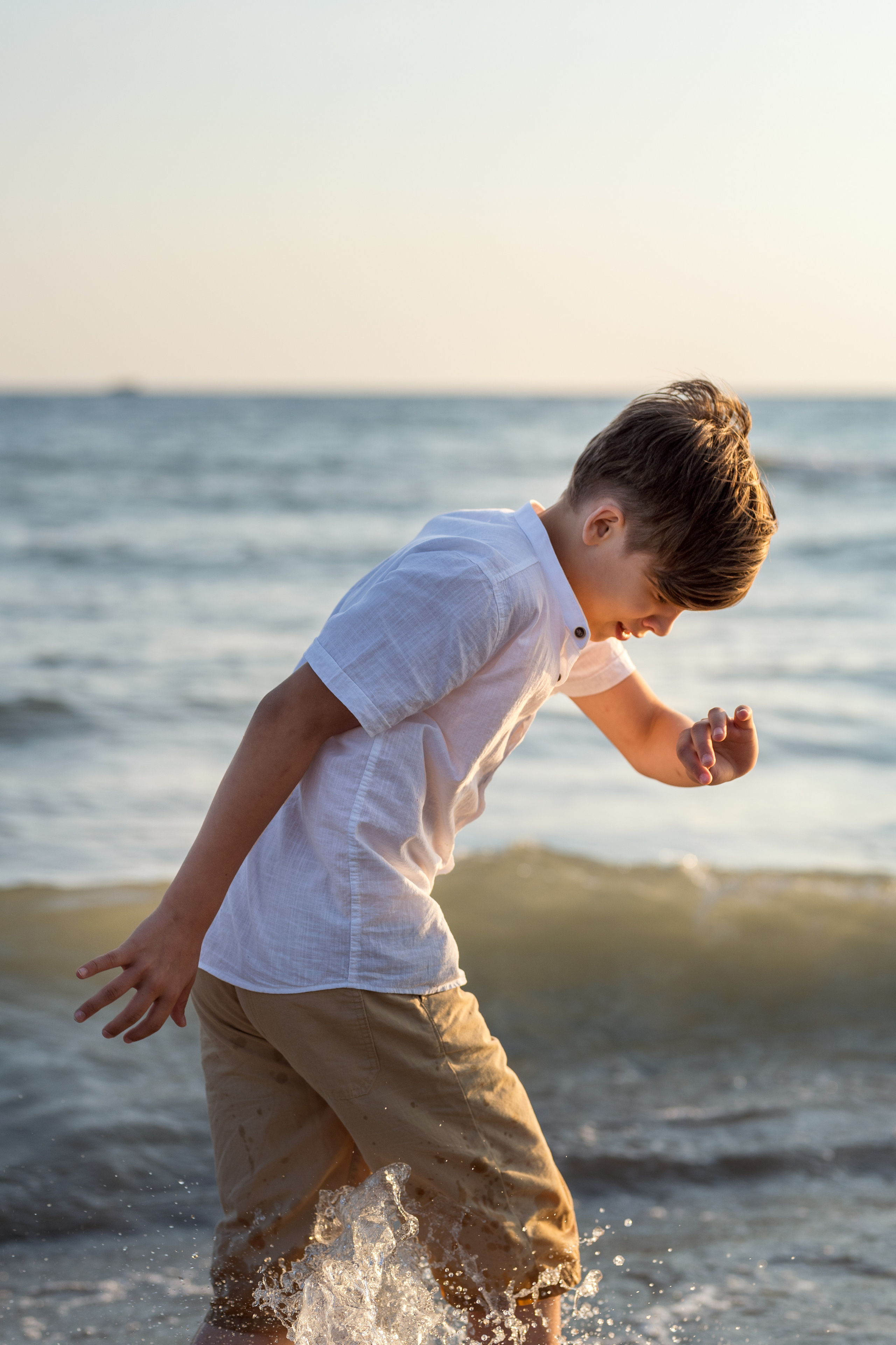 Закатная съёмка семьи на морском побережье. Катя Халдеева Фотограф Саратов