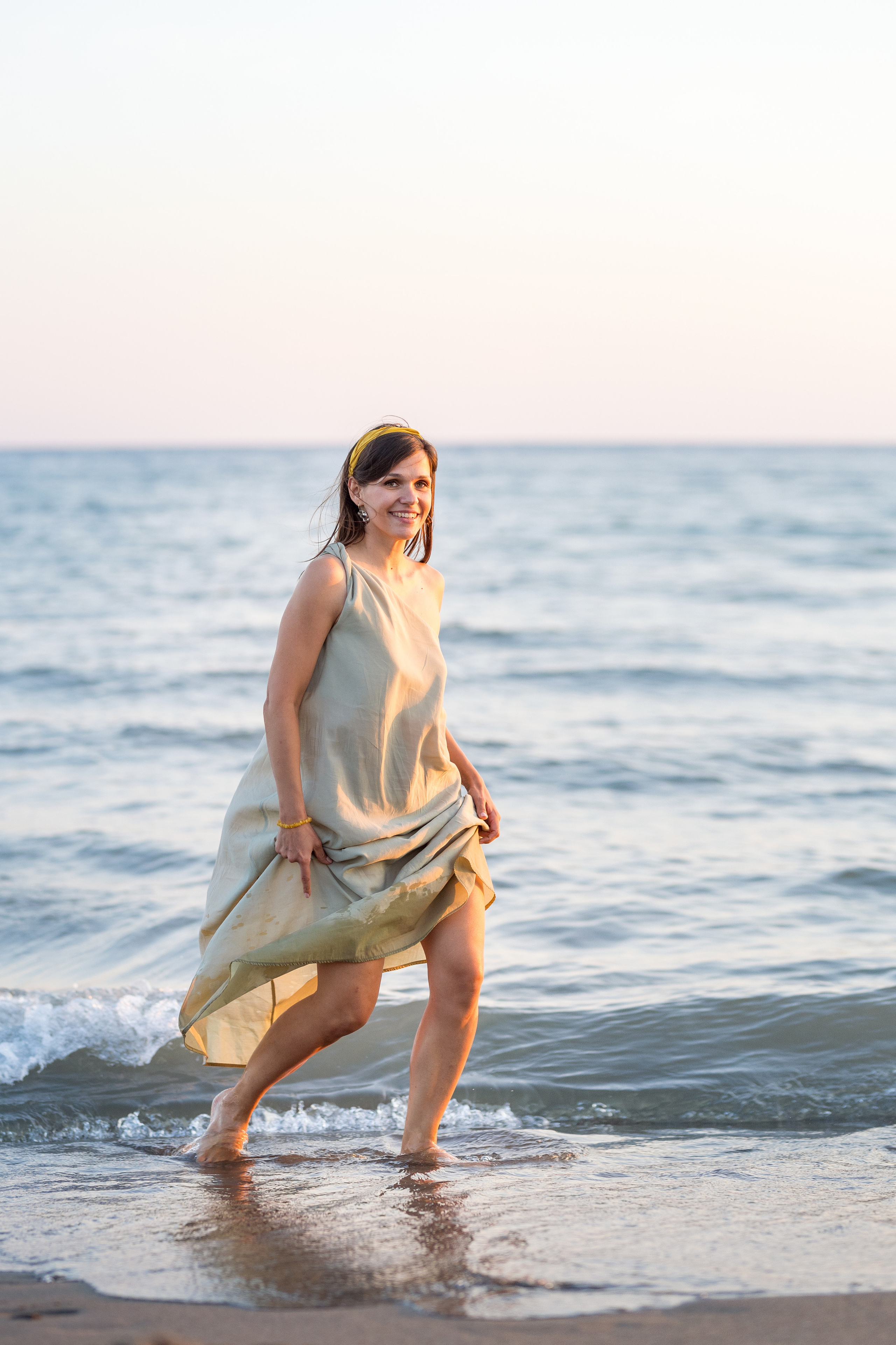 Закатная съёмка семьи на морском побережье. Катя Халдеева Фотограф Саратов