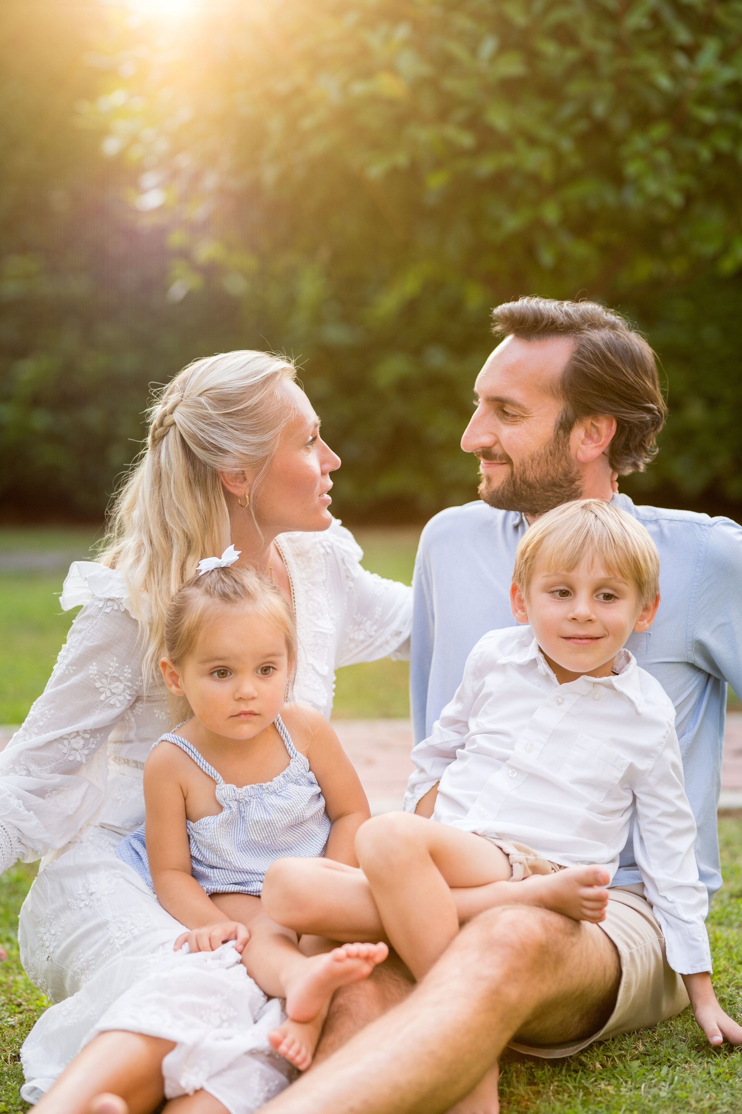 Семейная фотосессия в саду. Катя Халдеева Фотограф Саратов