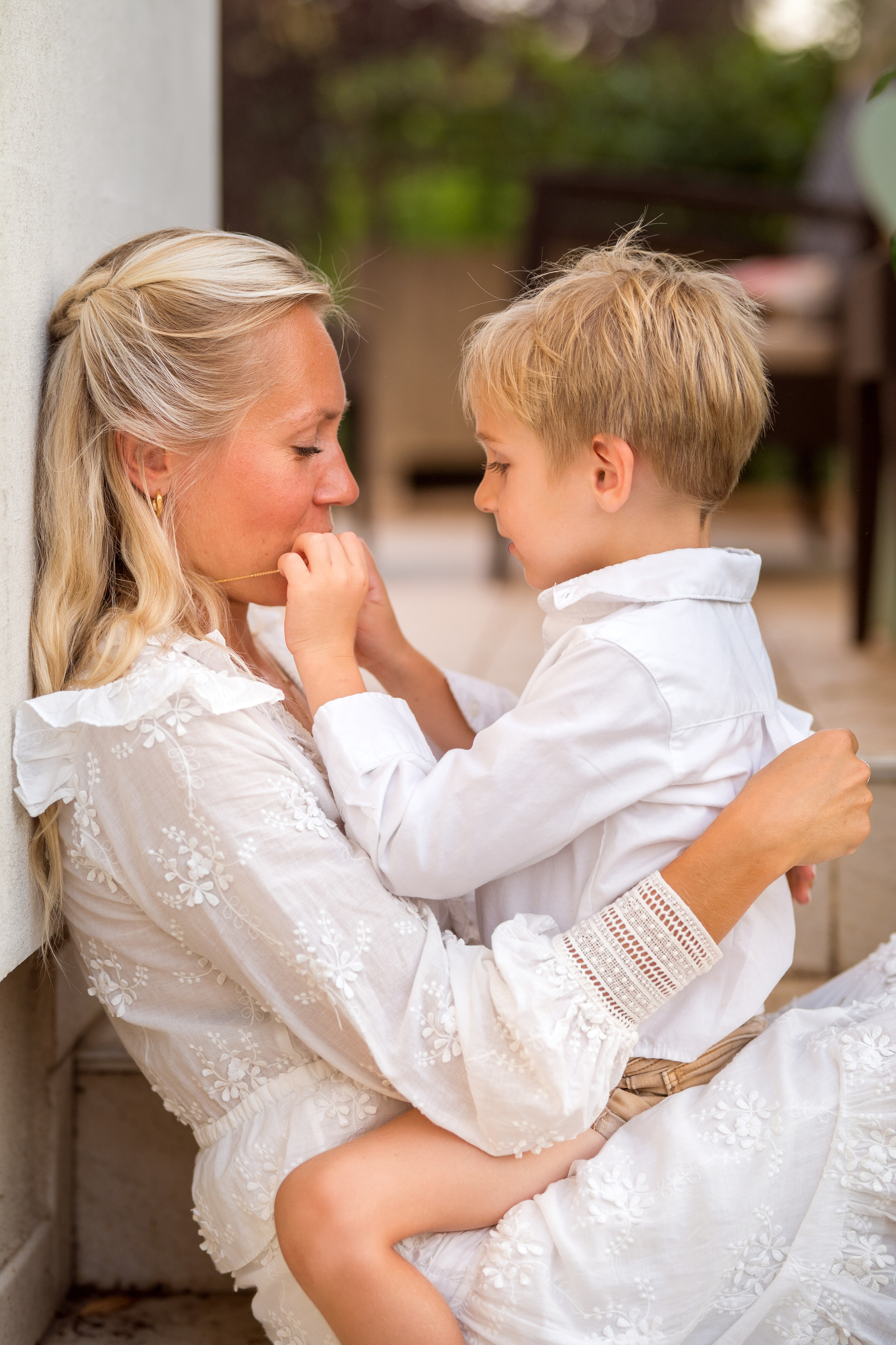 Семейная фотосессия в саду. Катя Халдеева Фотограф Саратов