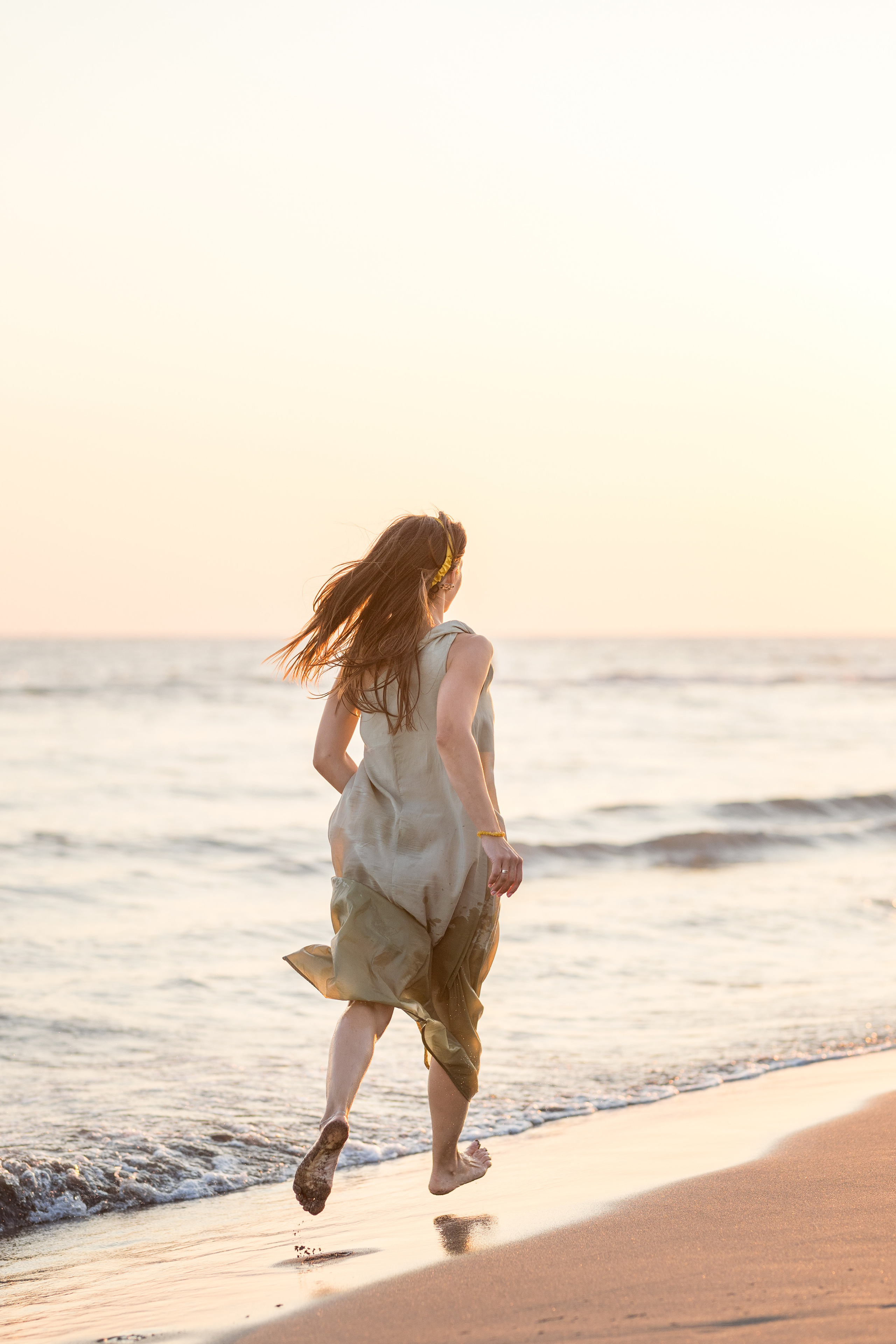 Закатная съёмка семьи на морском побережье. Катя Халдеева Фотограф Саратов