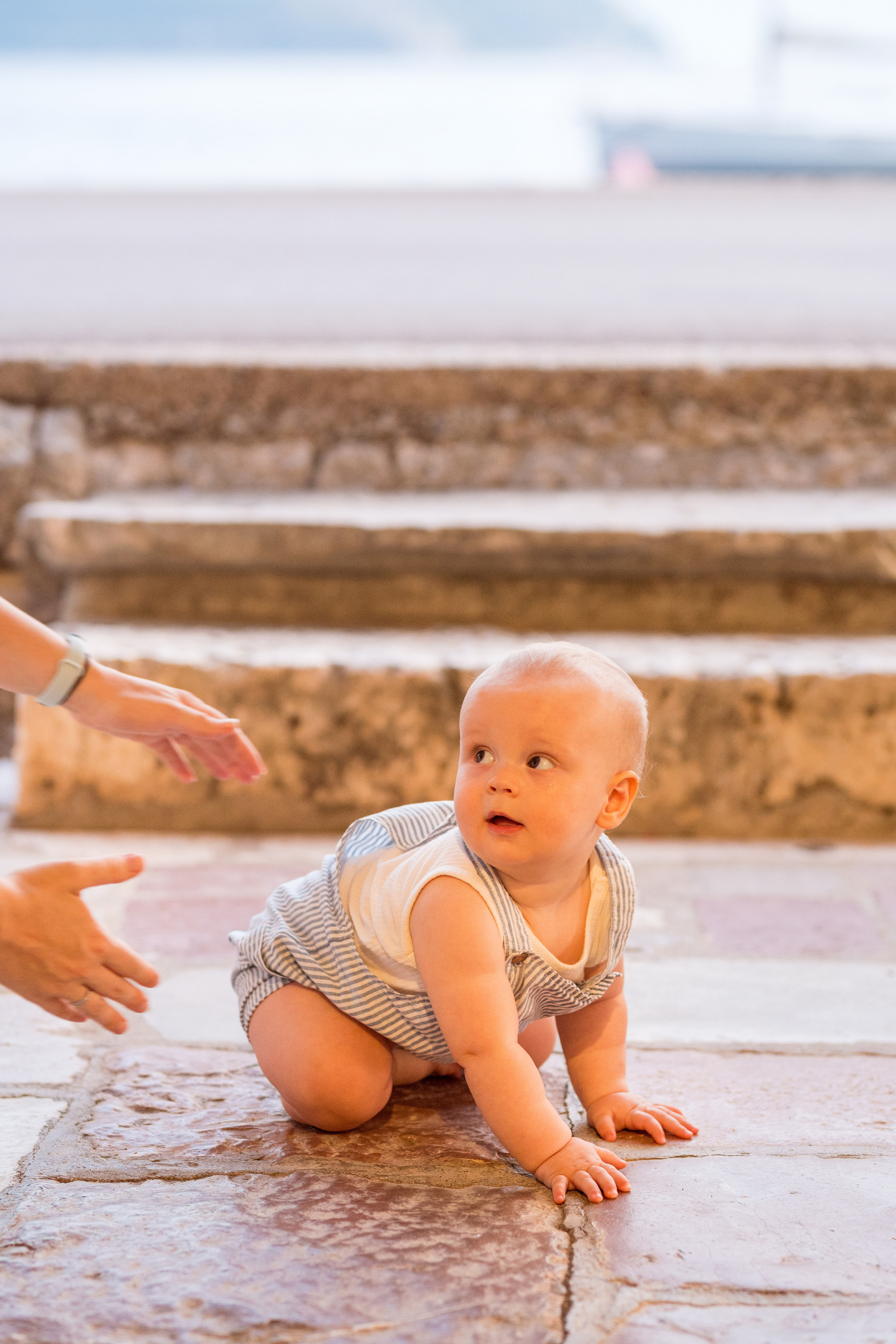 Family photoshoot in Perast Montenegro. Kate Khaldeeva photographer in Saratov