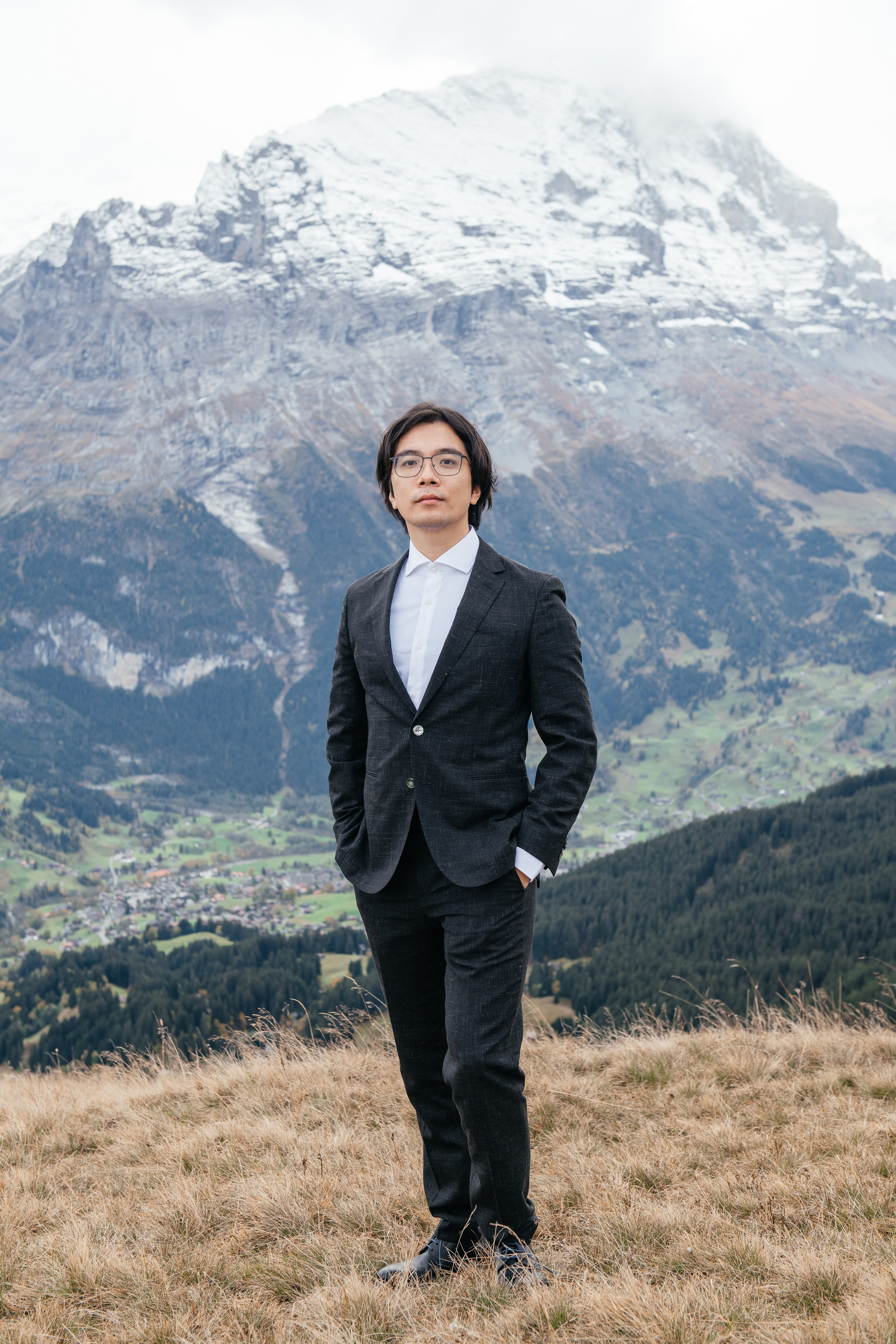Kaiwen & Xiaoming Grindelwald, Switzerland. I am Elena Altendorfer. Wedding photographer in Zurich and Switzerland