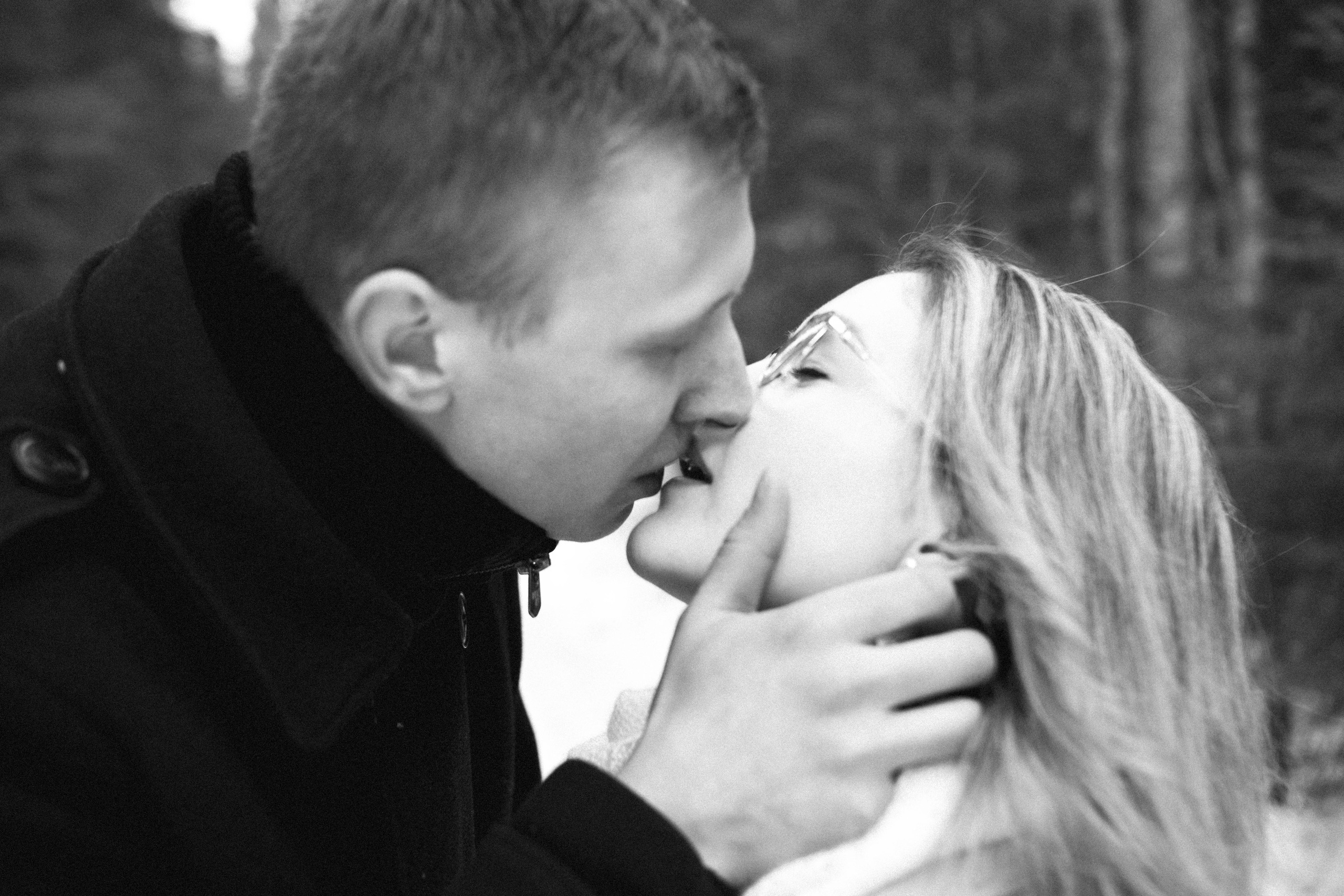 Tytti and Yusus. Lifestyle photographer Turku. I catch emotions in the frame