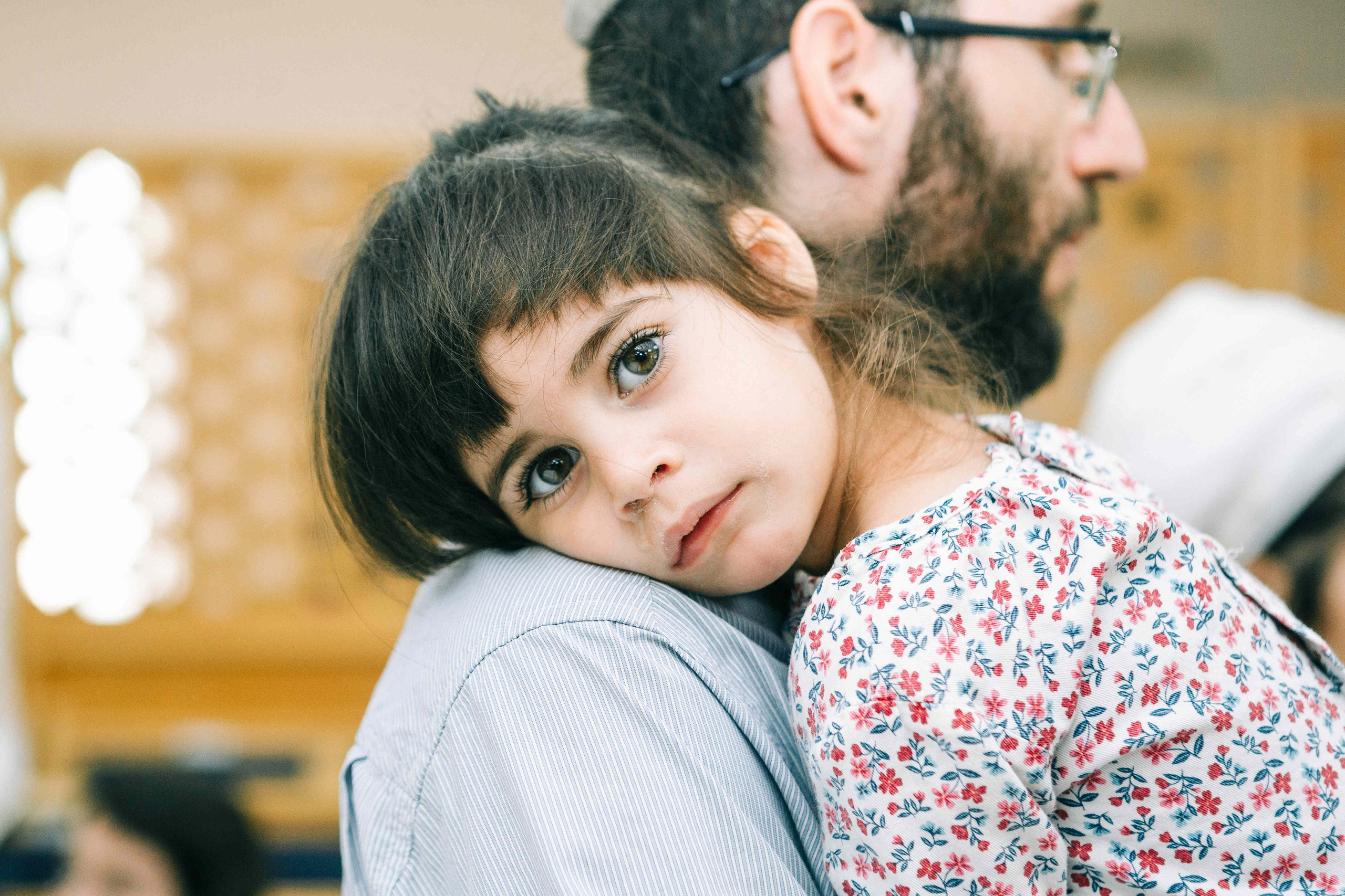BRITH MILA IN THE SMALL SYNAGOGUE. PHOTOGRAPHER IN ISRAEL