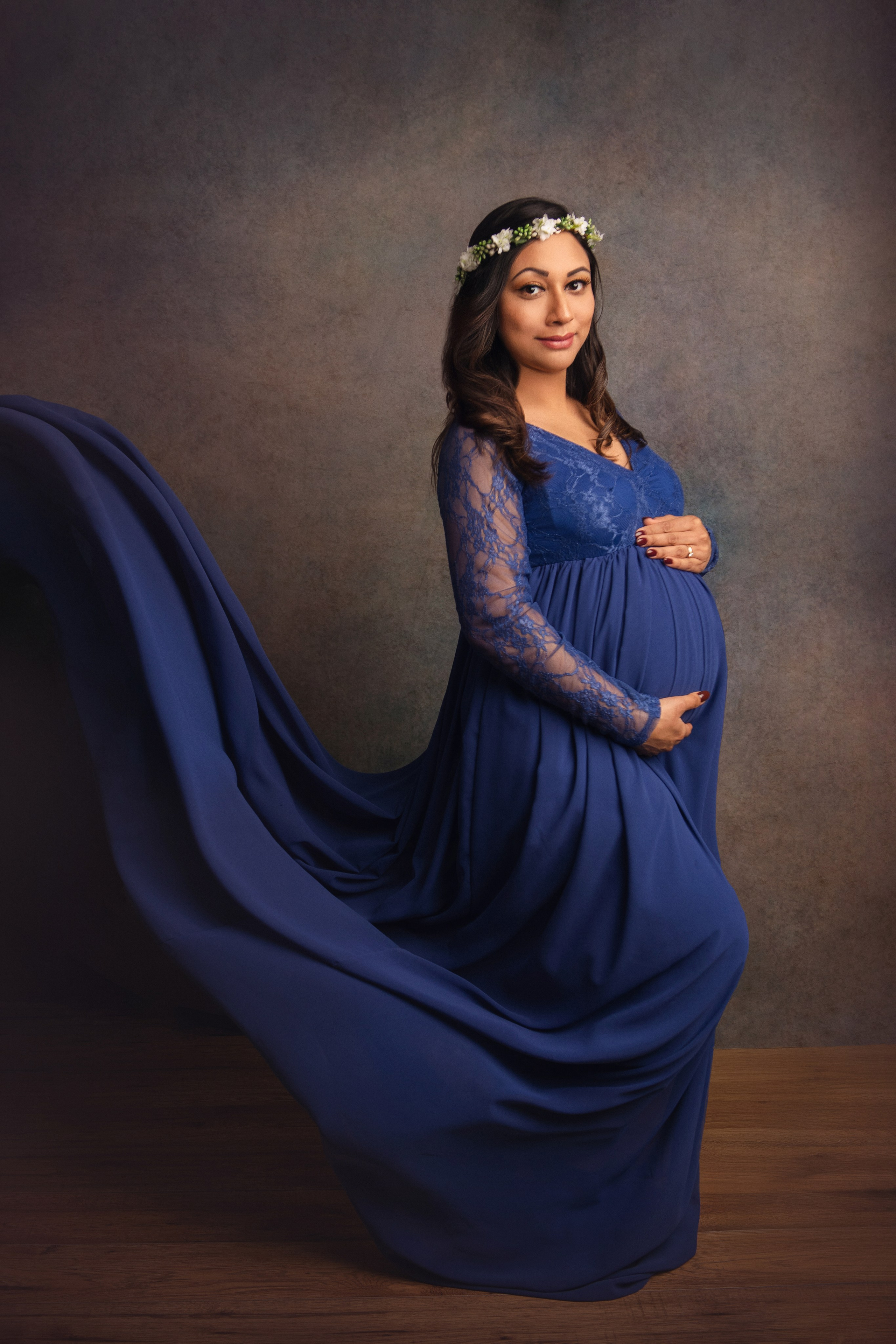 FAMILY / MATERNITY. Ottawa Newborn and Baby Newborn Photographer Elena Helali