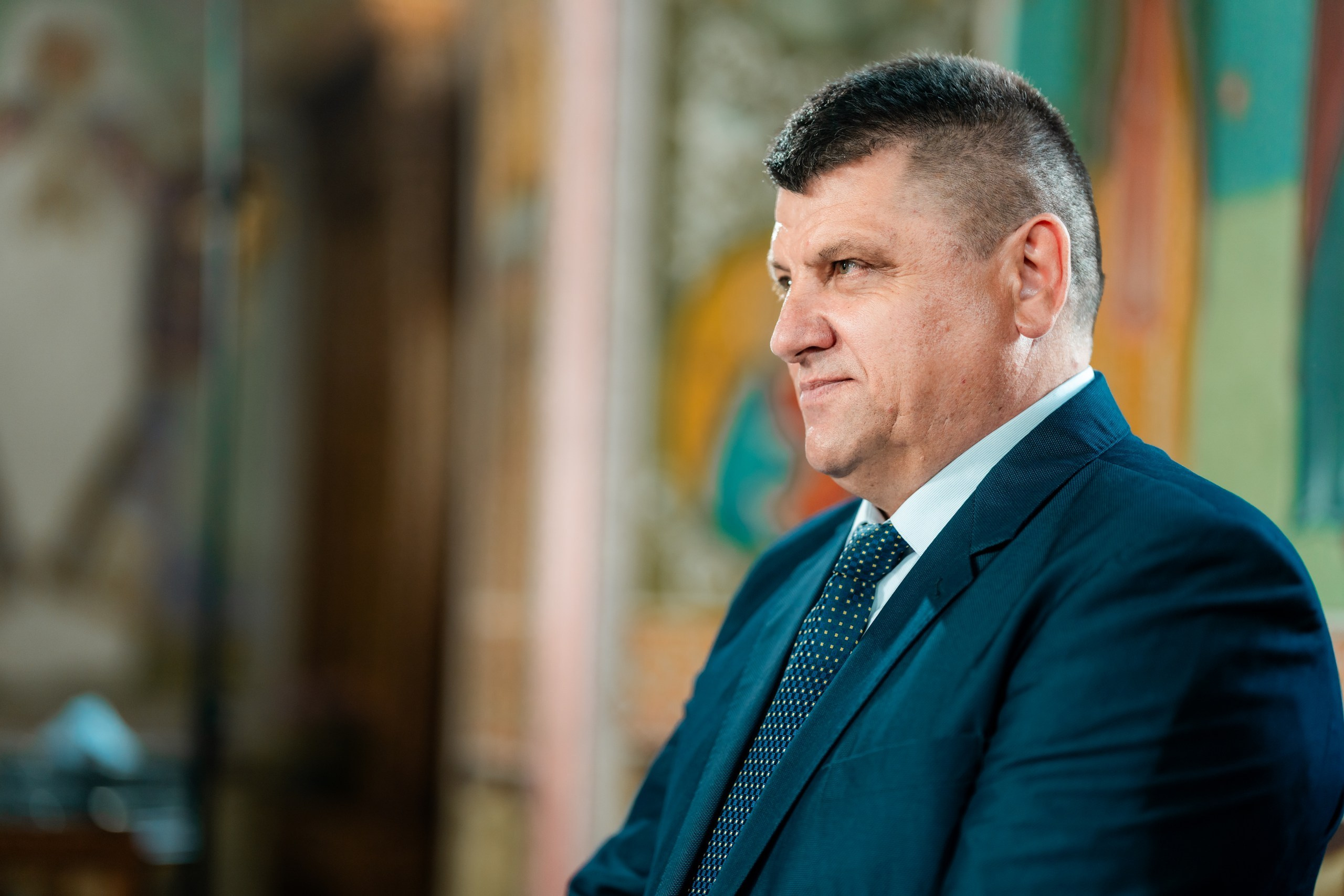 fotograf botez Miruna Parascheva, fotografie botez Botoșani, fotograf Alin Chirilă, amintiri botez, fotografii botez, botez Miruna Parascheva, fotograf copii, fotografie botez în Botoșani-alt="botez Miruna Parascheva, fotografie botez Alin Chirilă, amintiri botez, fotografii emoționante botez Botoșani"-- fotografii-botez-bebelus- amintiri-botez-micuț- moment-sfânt-crestinare- fotografie-emotionanta-botez- detalii-botez-bebelusi- parinti-fericiti-la-botez- fotograf-botez-profesionist- botez-in-biserica-ortodoxa- micuț-botezat-cu-emoție- zâmbete-și-lacrimi-la-botez- bebeluș-la-cristelniță- decor-botez-colorat- botez-cu-dragoste-și-credință- emotie-pura-la-botez- fotograf-botez-botosani- botez-iasi-suceava-fotograf- amintiri-nepretuite-botez