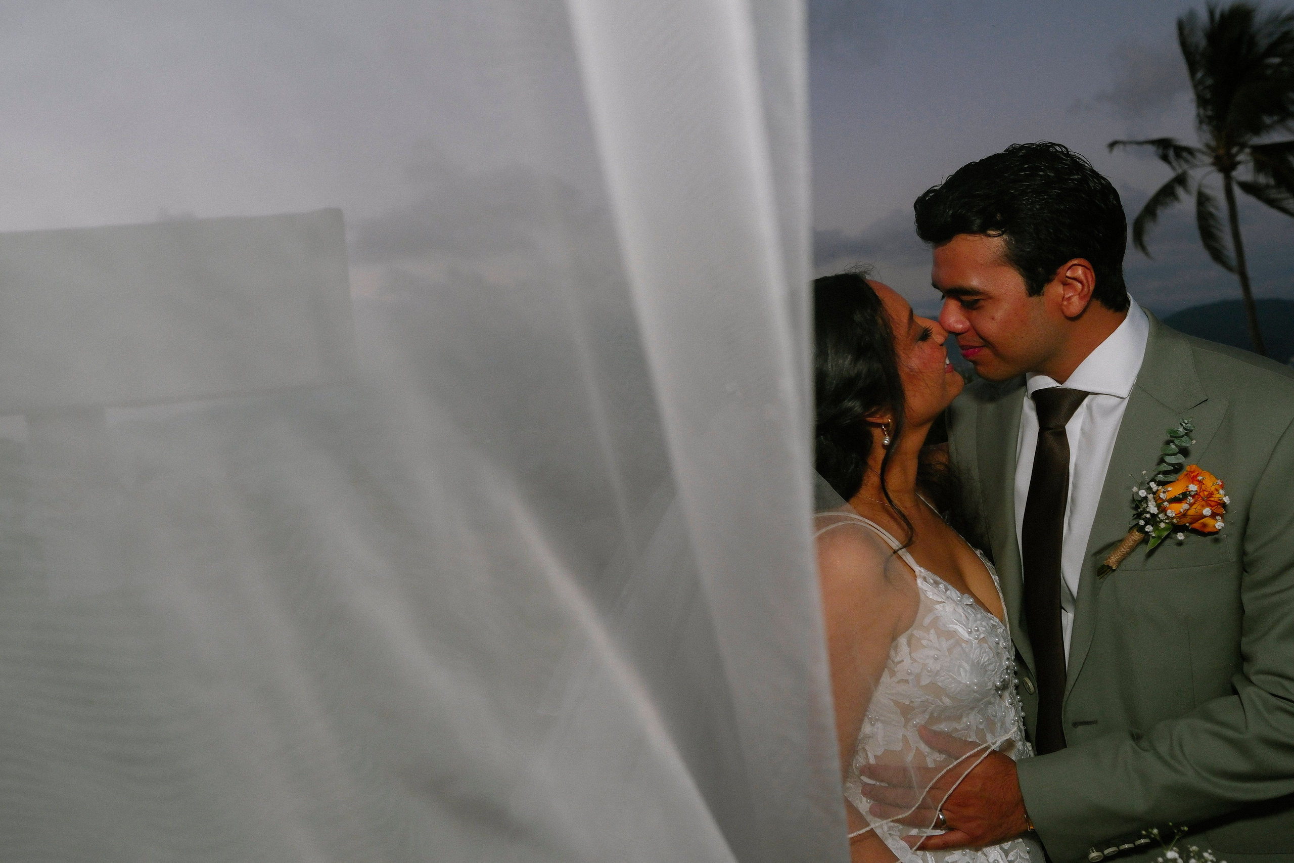 Ney & Cris / Acapulco. Wedding and family photographer in Mexico City