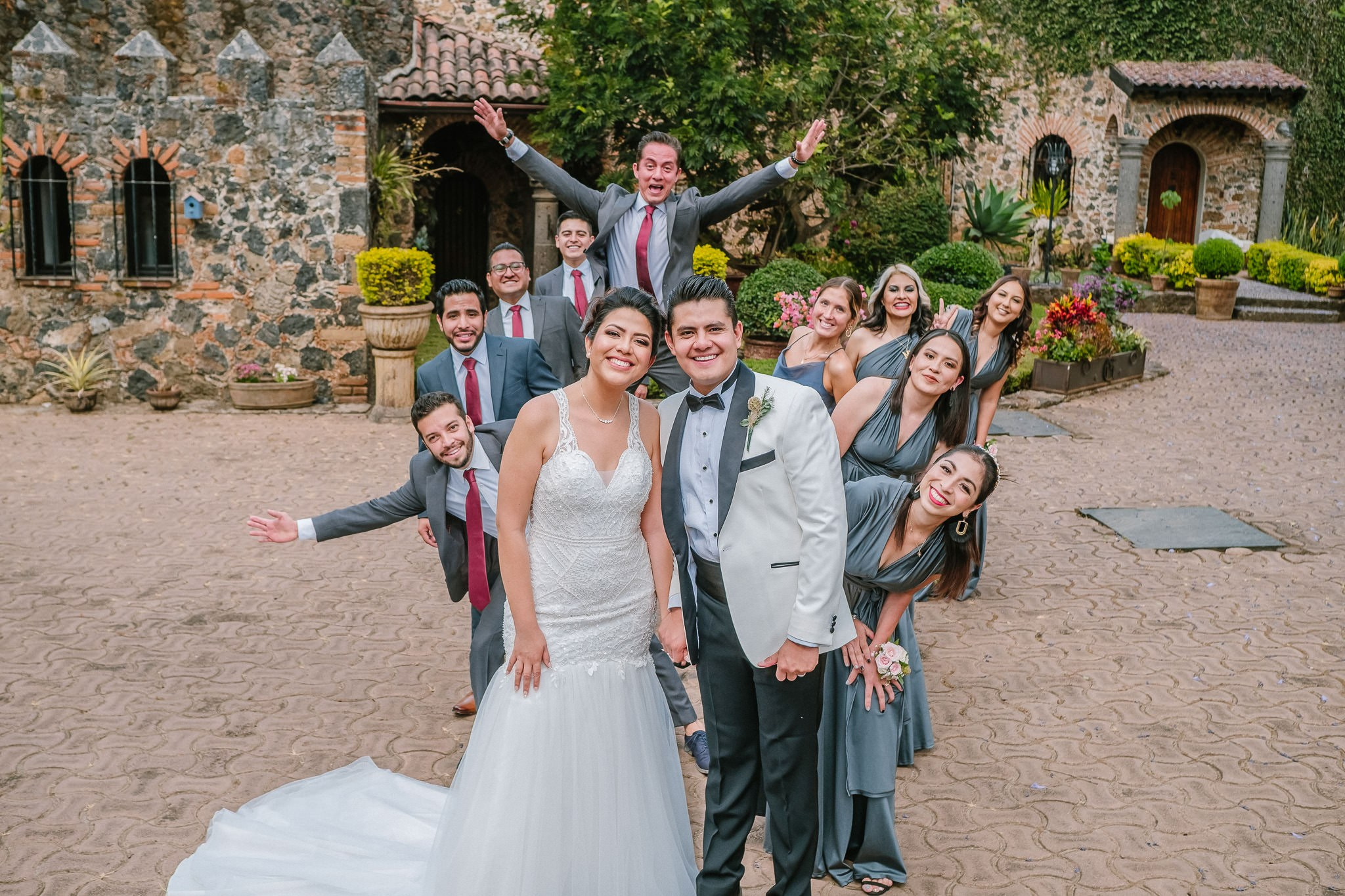 Yenisel & Raul / Tepoztlan. Wedding and family photographer in Mexico City