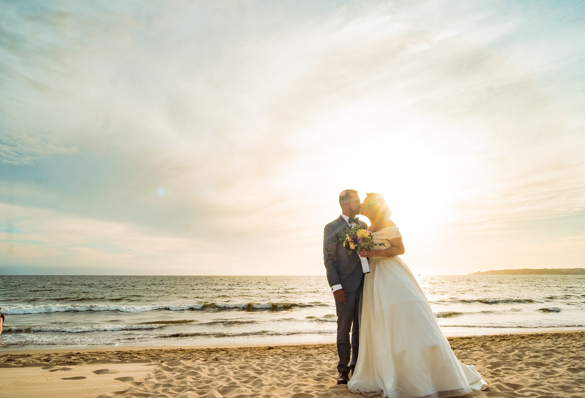 Lupita y Abel / Puerto Vallarta. Wedding and family photographer in Mexico City