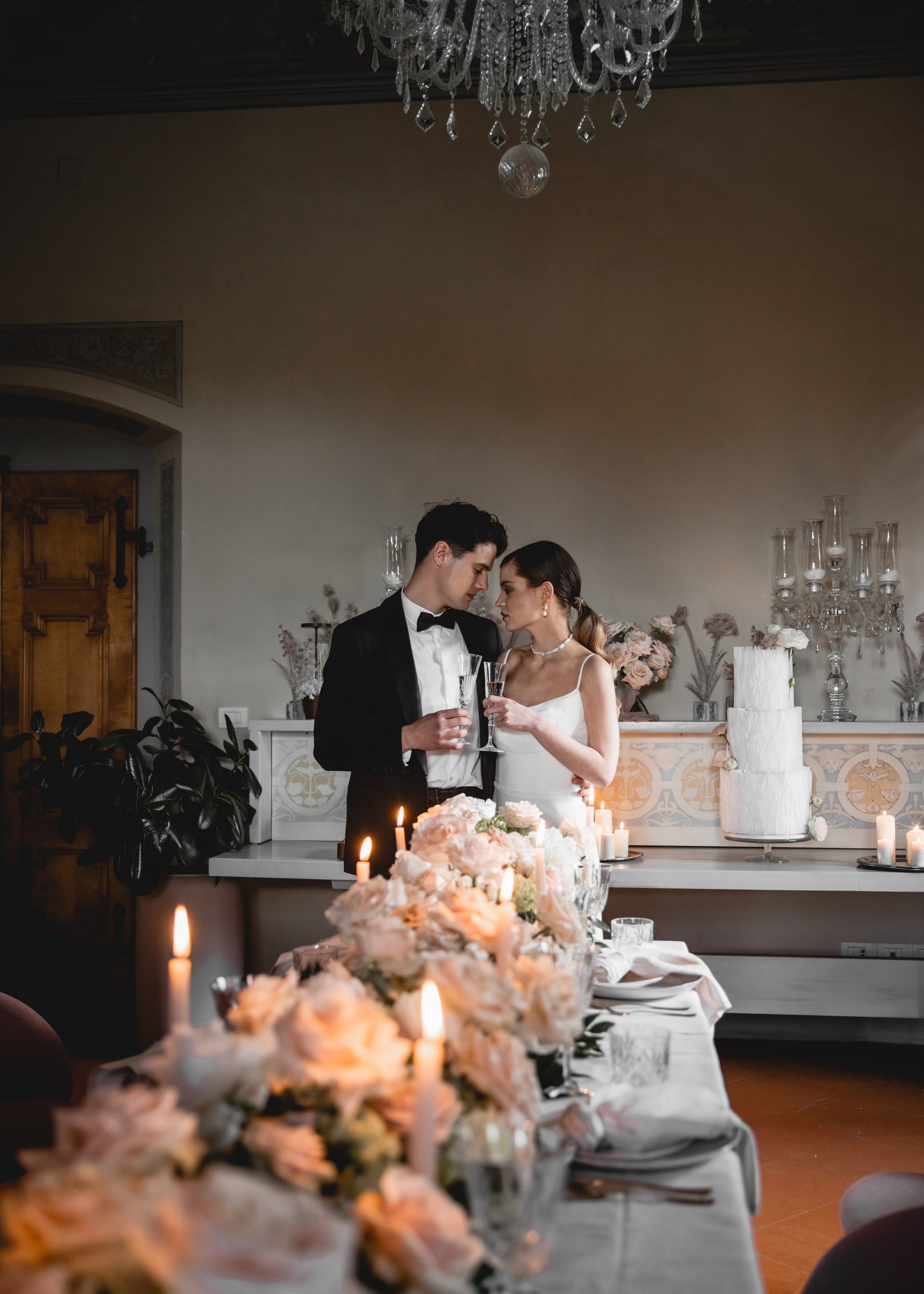 Tuscany Wedding Villa La Commenda Concordia. Professional wedding photographer in Copenhagen, Denmark — Julia Byron