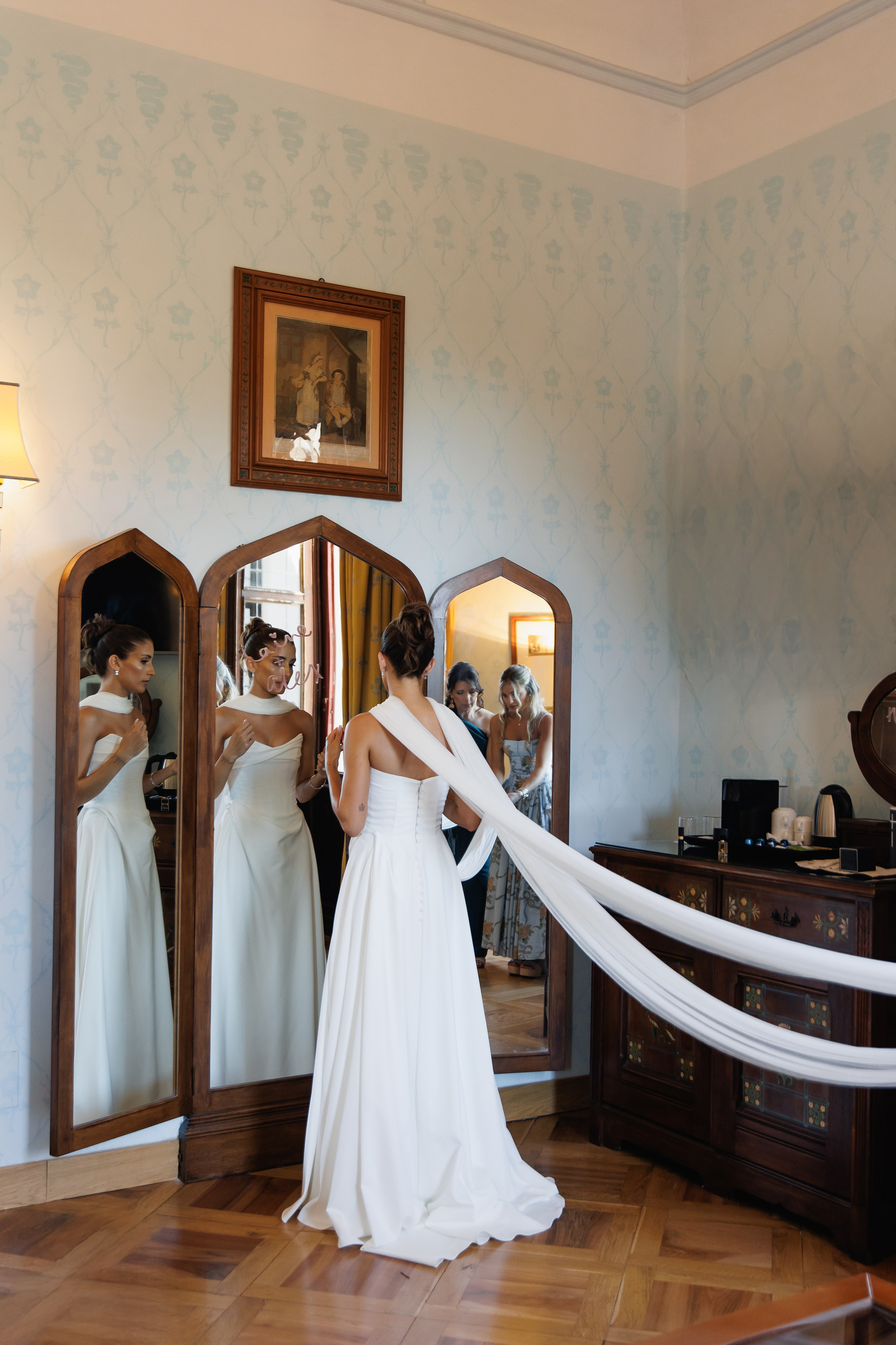 Wedding Photographer Lake Maggiore Como Italy. Wedding Photographer Rome Tuscany Como Sicily Puglia Amalfy Italy- Oksana Savenchuk