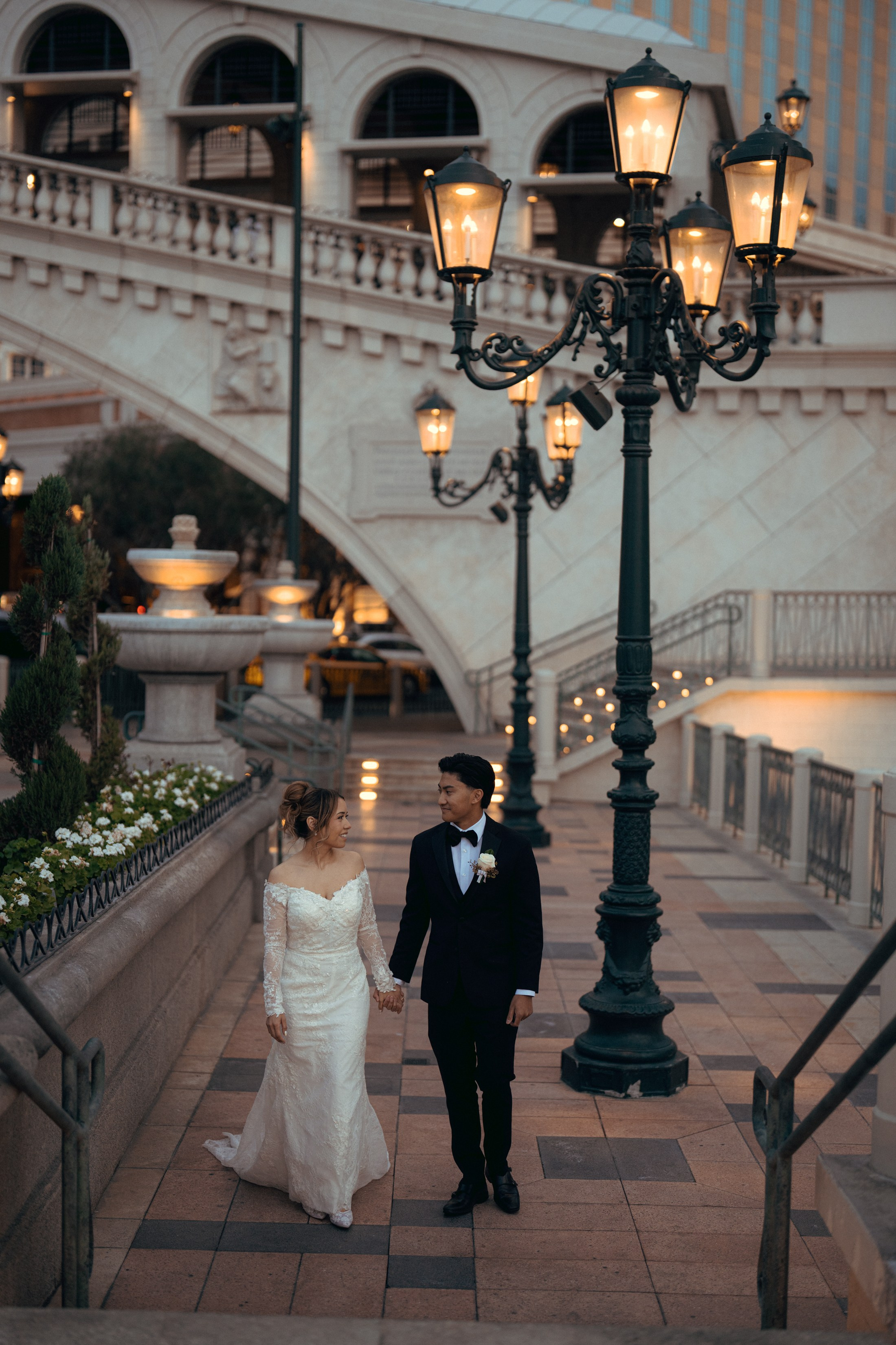 A&R. Wedding & elopement photographer Viktoriya Kravtsov. Las Vegas