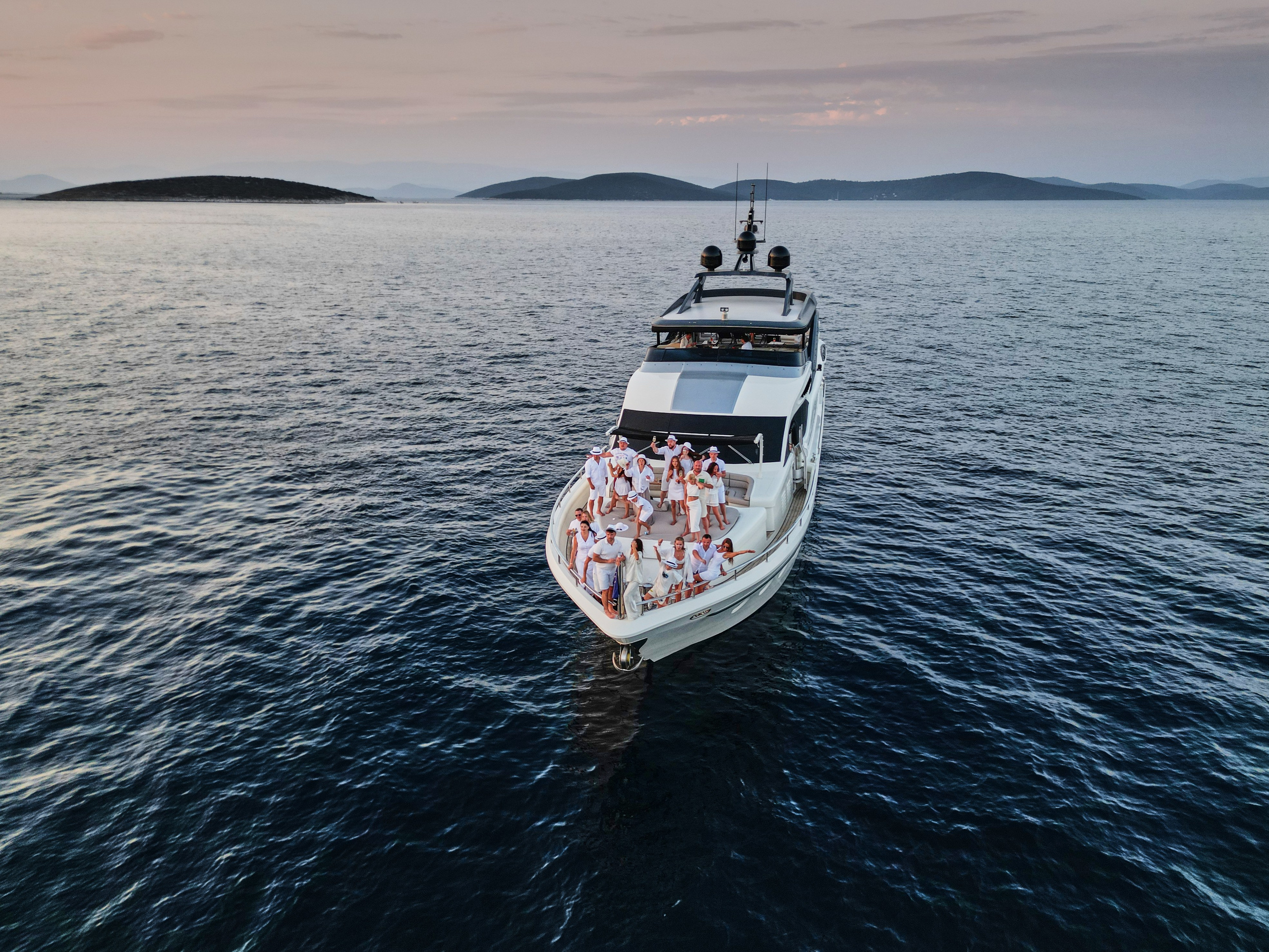 АРЕНДА ЯХТЫ В БОДРУМЕ. Элиана Плотская — организация свадеб и мероприятий в Бодруме и Стамбуле