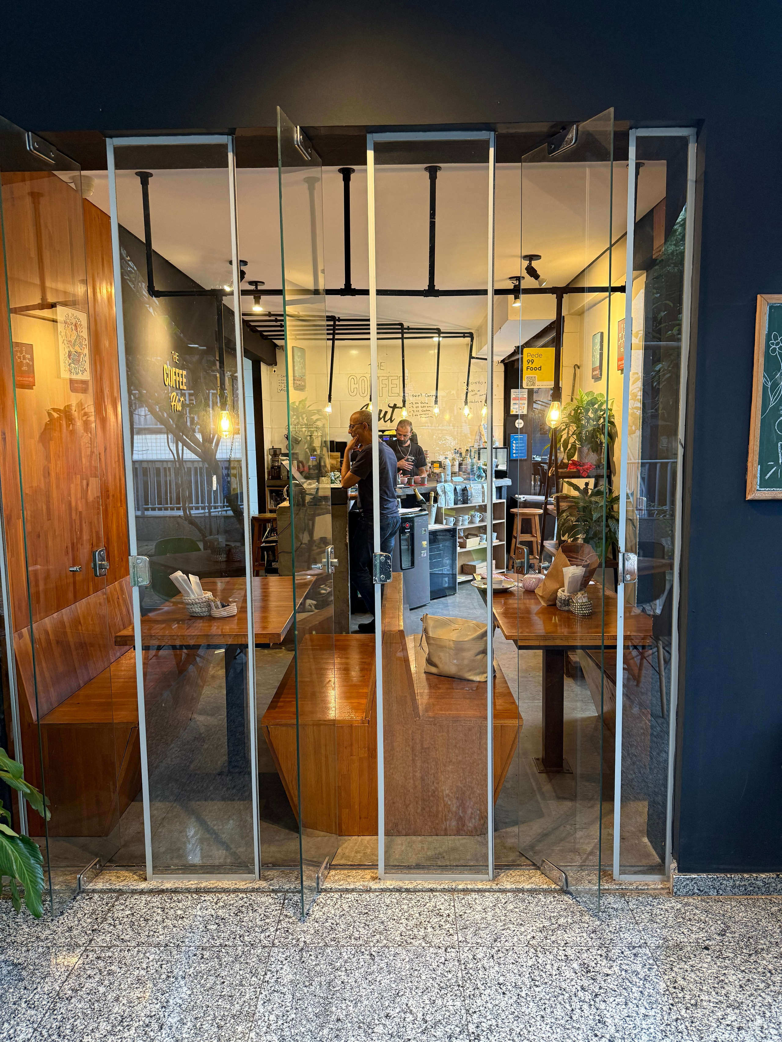 PARCERIA — The Coffee Hut. Mafra | Creator, Photographer & Filmmaker