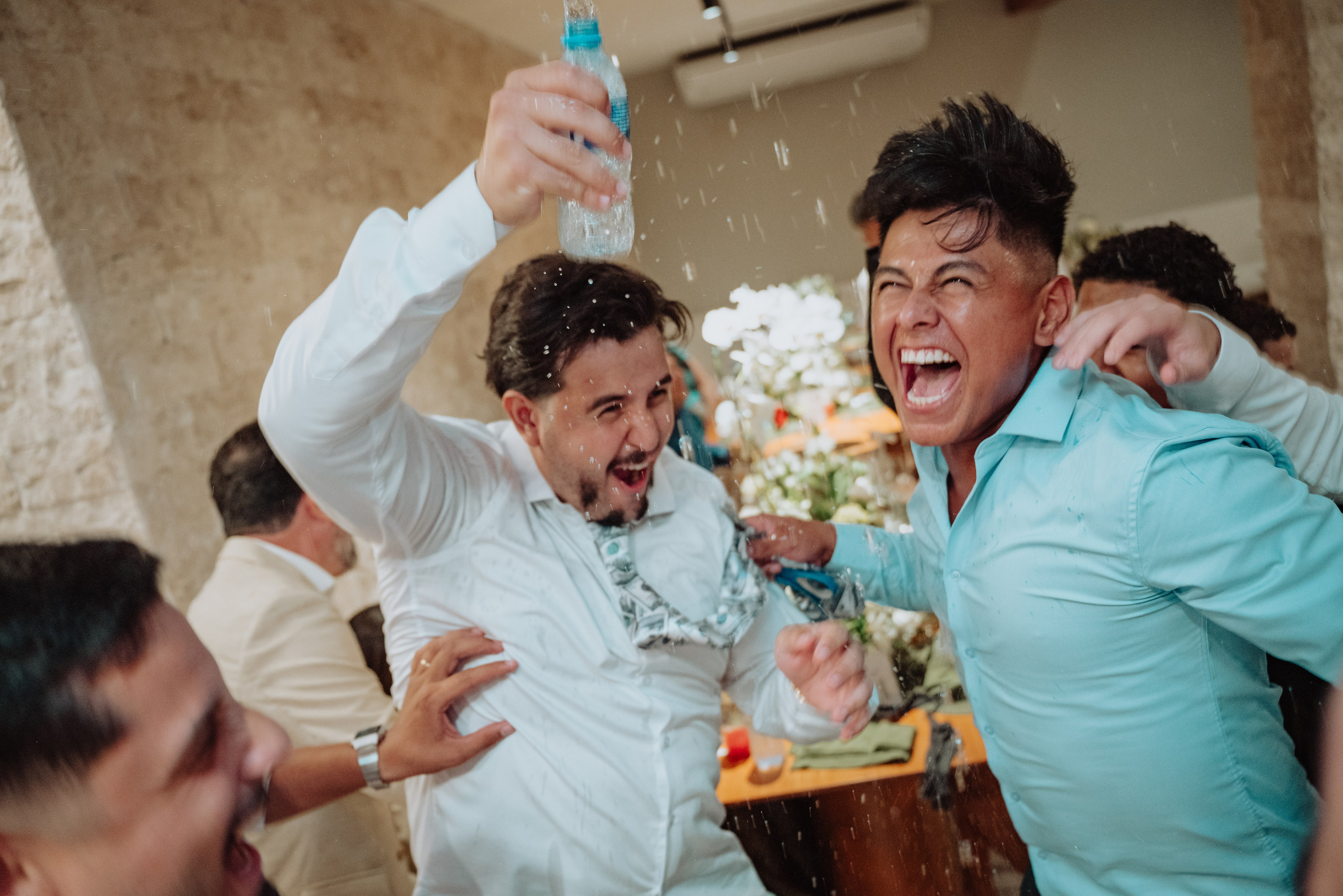 Leticia & Armado. O Casal Dos Noivos