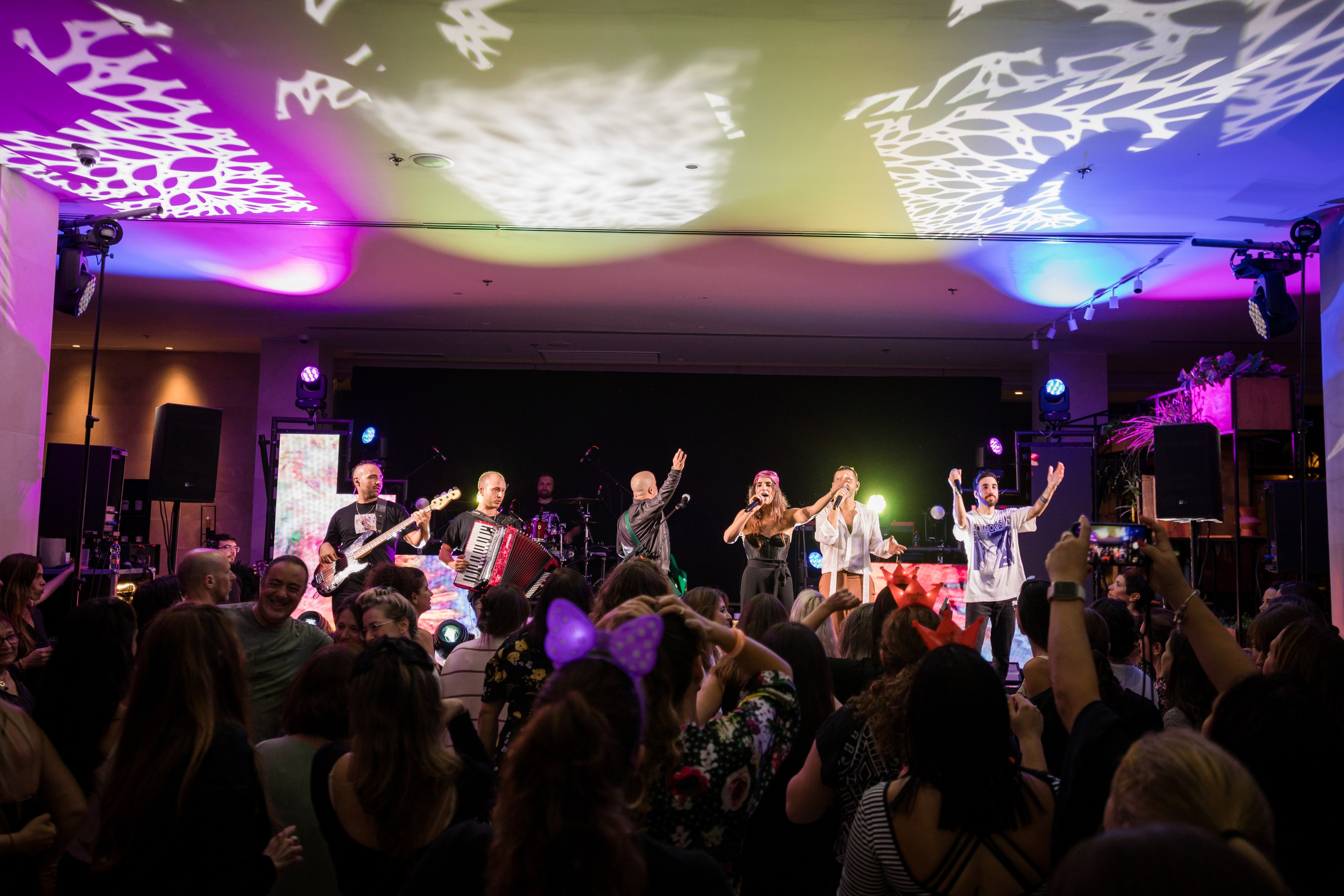 Pfizer. AMIR BUCHNIK PHOTOGRAPHER