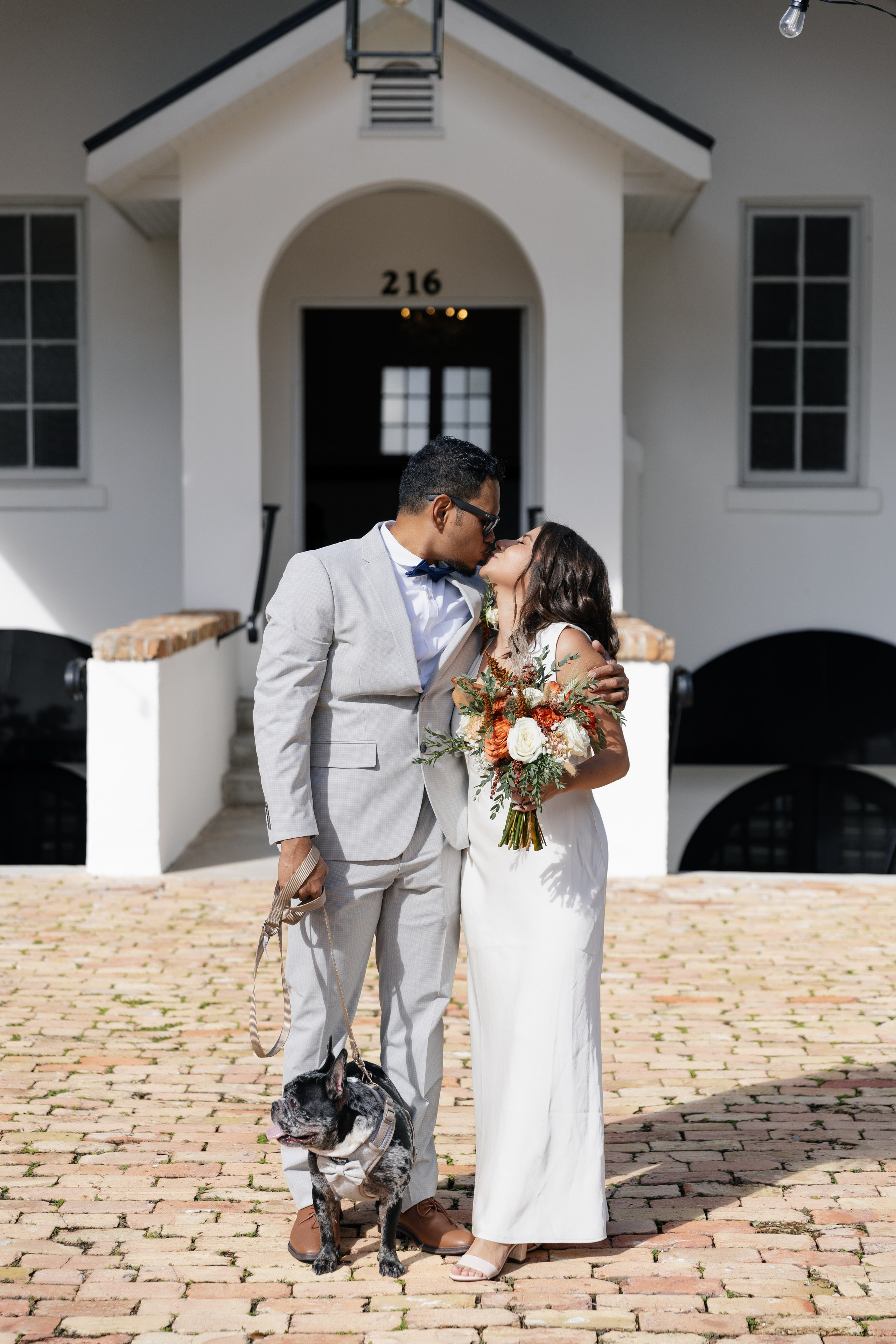 Micro wedding of Leslie and Garrick. Winter Park. Photographer Anastasia Nagibina