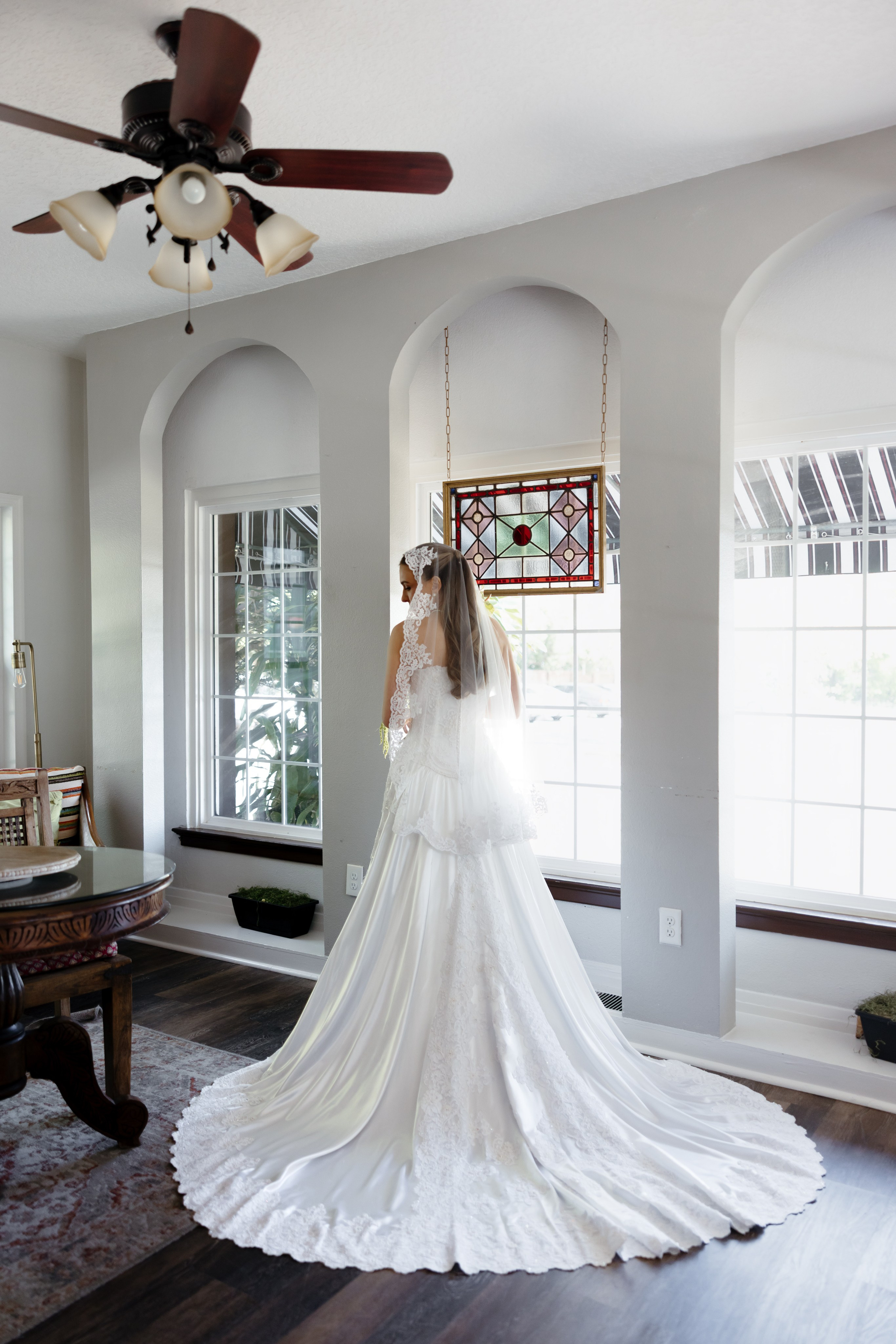 Reys wedding at Lake Lucy. Photographer Anastasia Nagibina