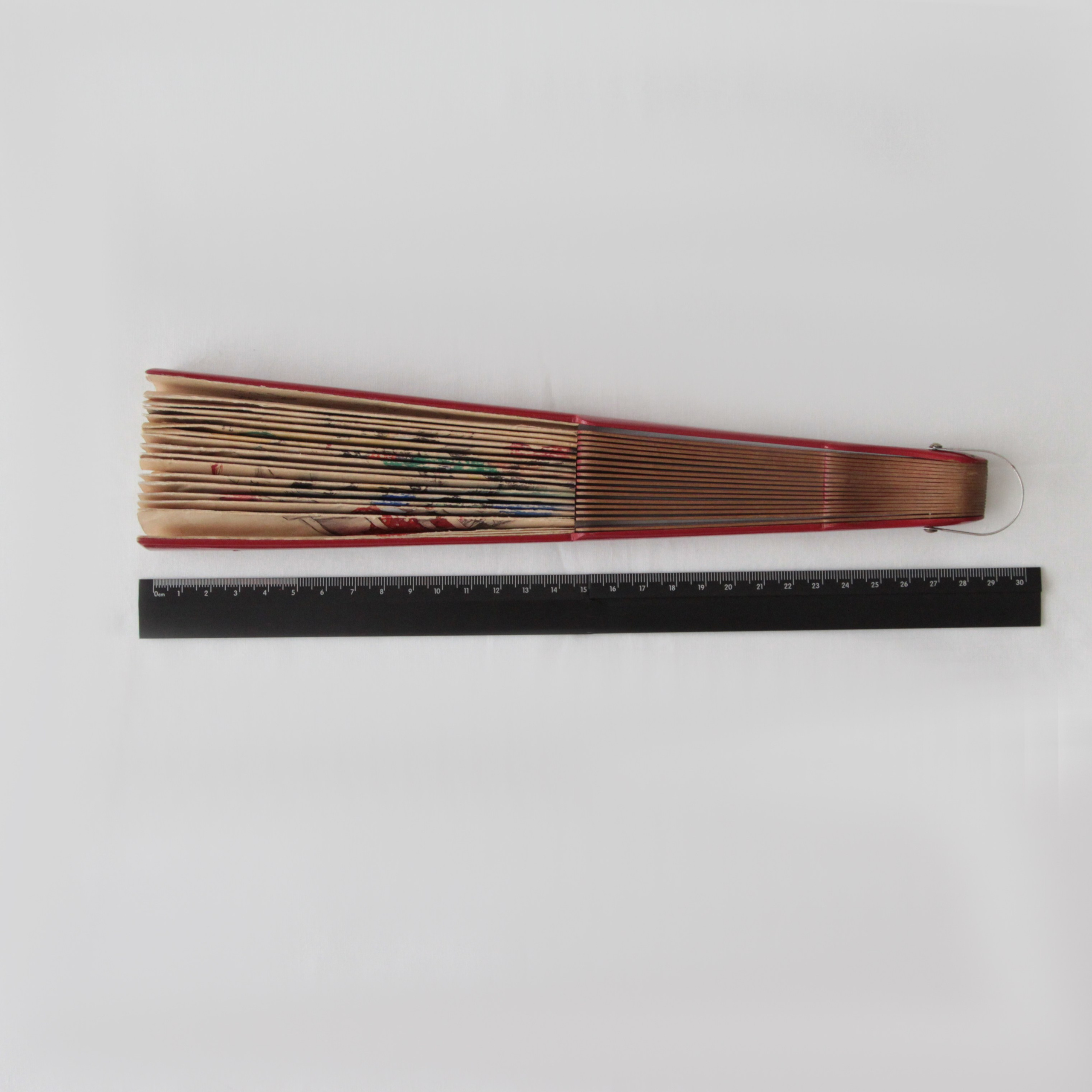 Redfan. Современнные и актикварные украшения в Барселоне, Москве и Санкт-Петербурге