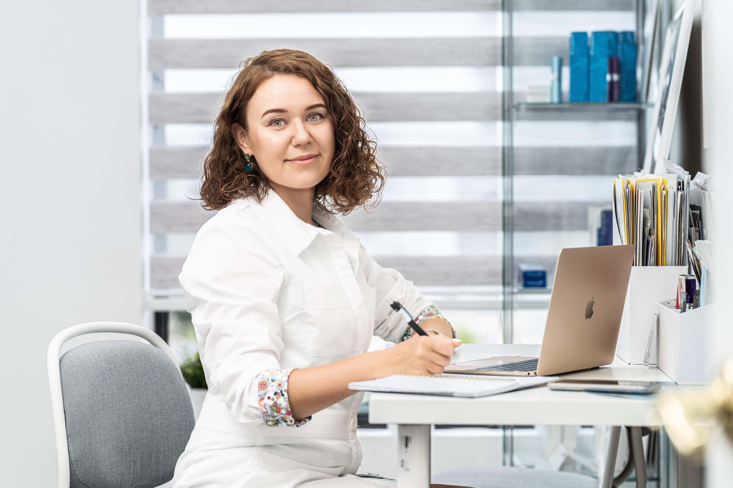 Business Portrait for Ekaterina Vedernikova in Miami FL. Photo & Video Production Studio #1