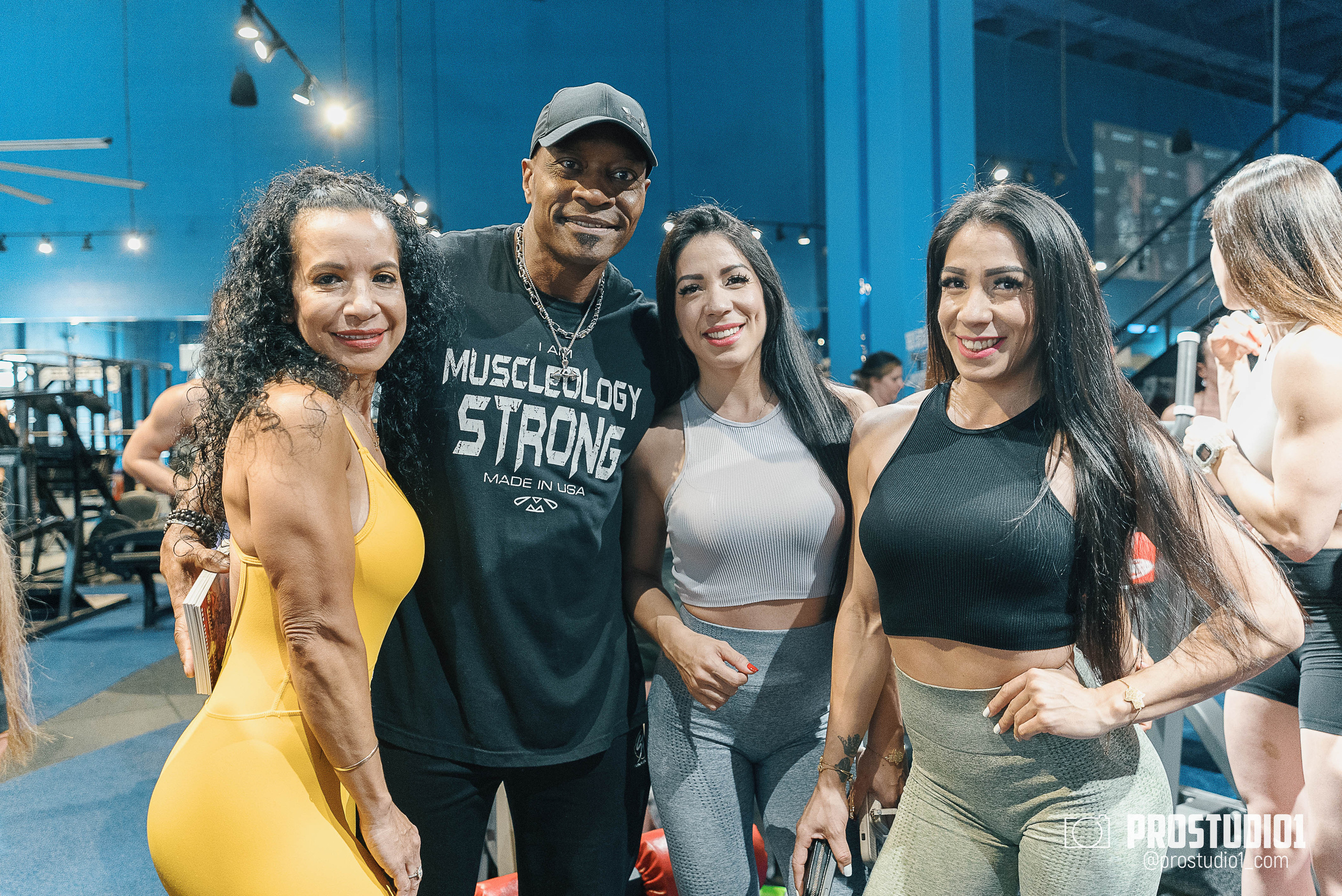 Posing Clinic Ifbb Judge Serge Saric Prod. Redcon1. Photo & Video Production Studio #1