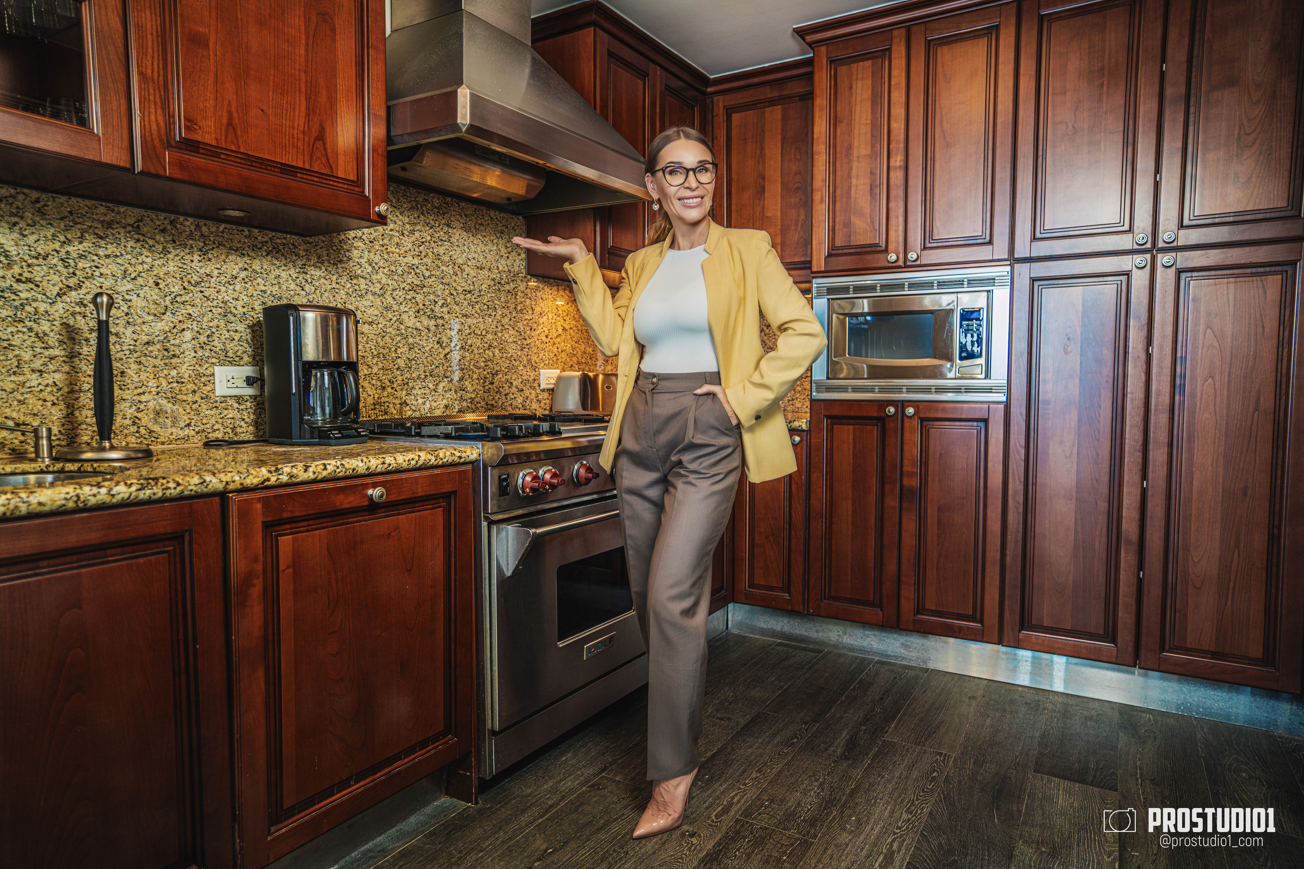 Business Portrait for Maria Maskin, Miami FL. Photo & Video Production Studio #1