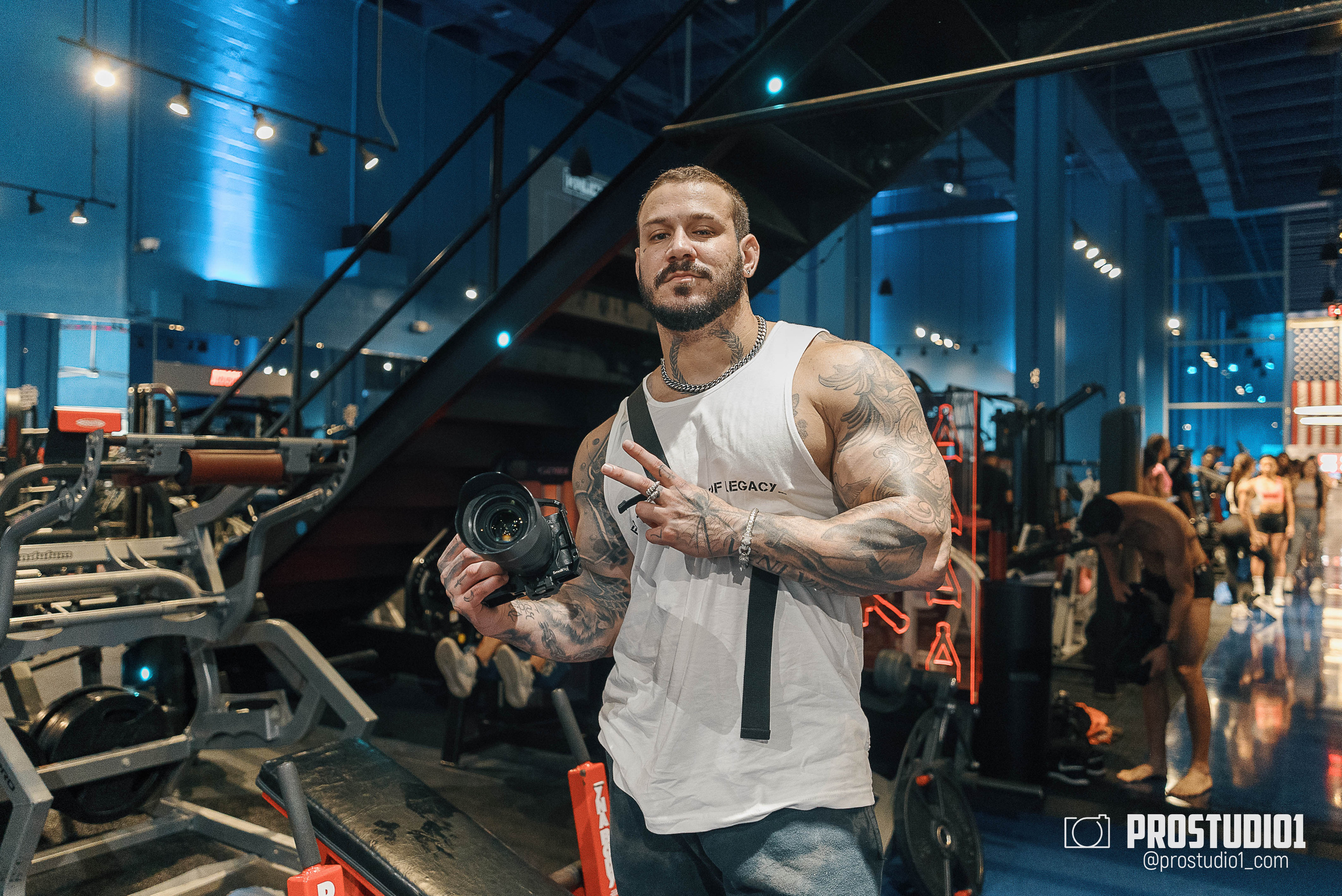 Posing Clinic Ifbb Judge Serge Saric Prod. Redcon1. Photo & Video Production Studio #1