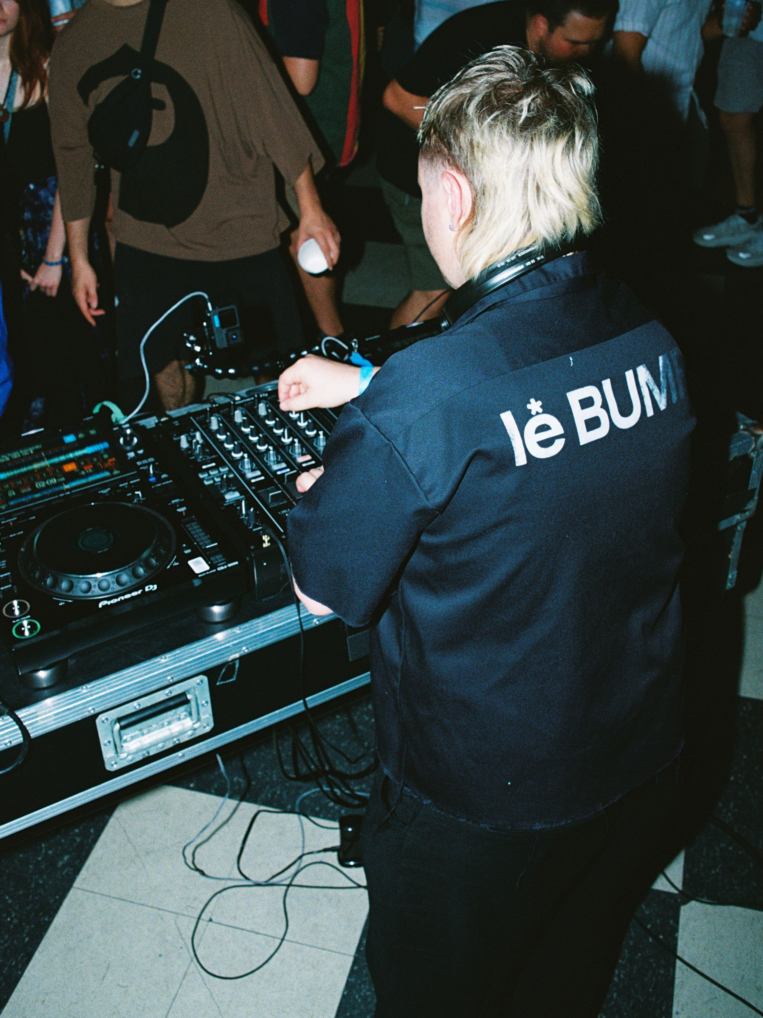 MUSIC AND EVENT. 35mm Photography by Brad Zgonena based in Chicago, IL