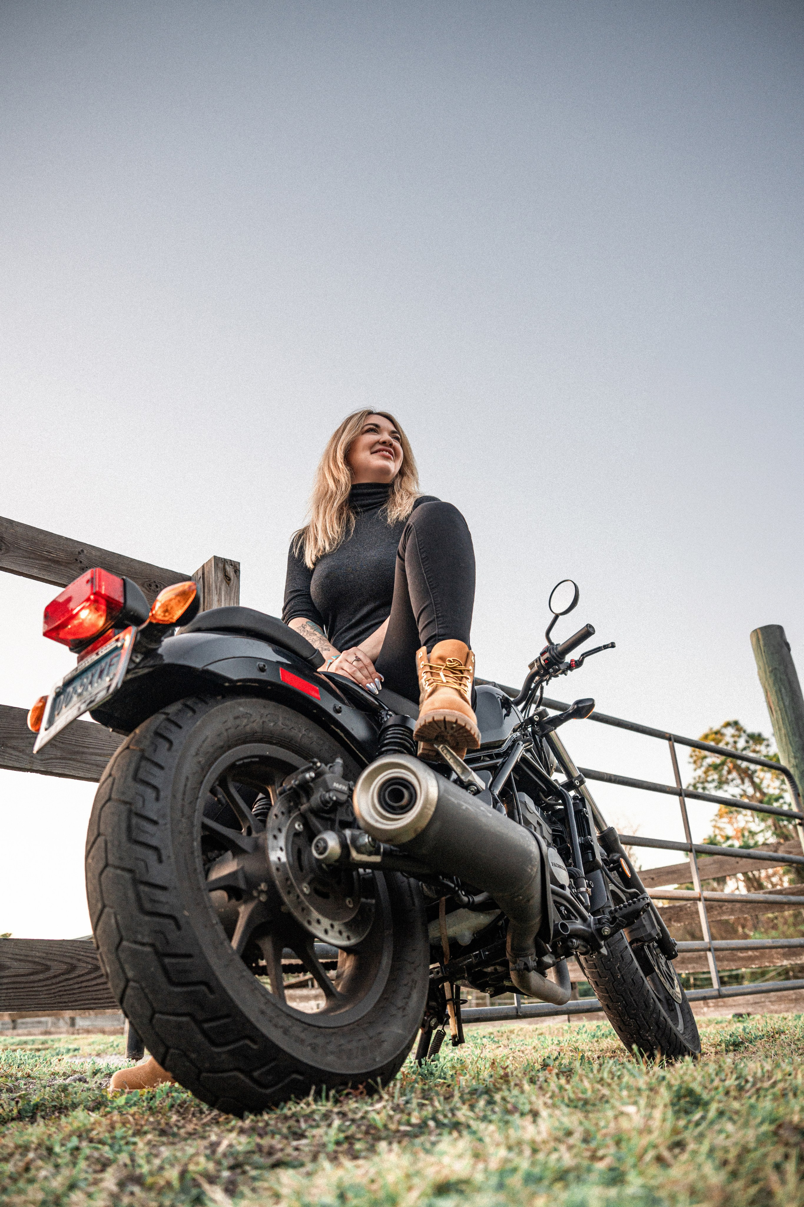 Anna on a Bike. Welcome to my video and photo world!