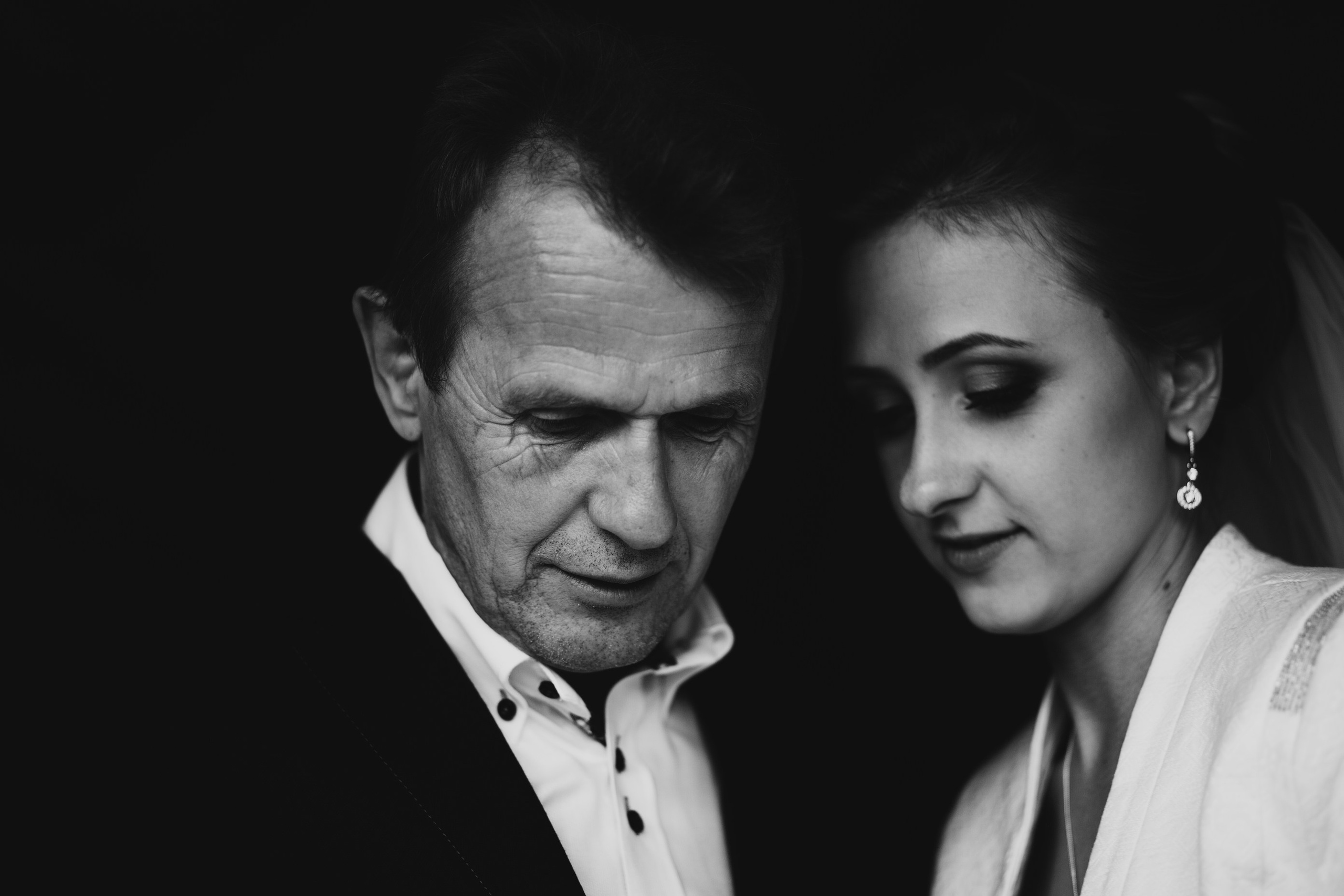 Robert & Andriana, Lviv. Denny Savon — Photographer in Santorini | Weddings, Love Stories & Flying Dress