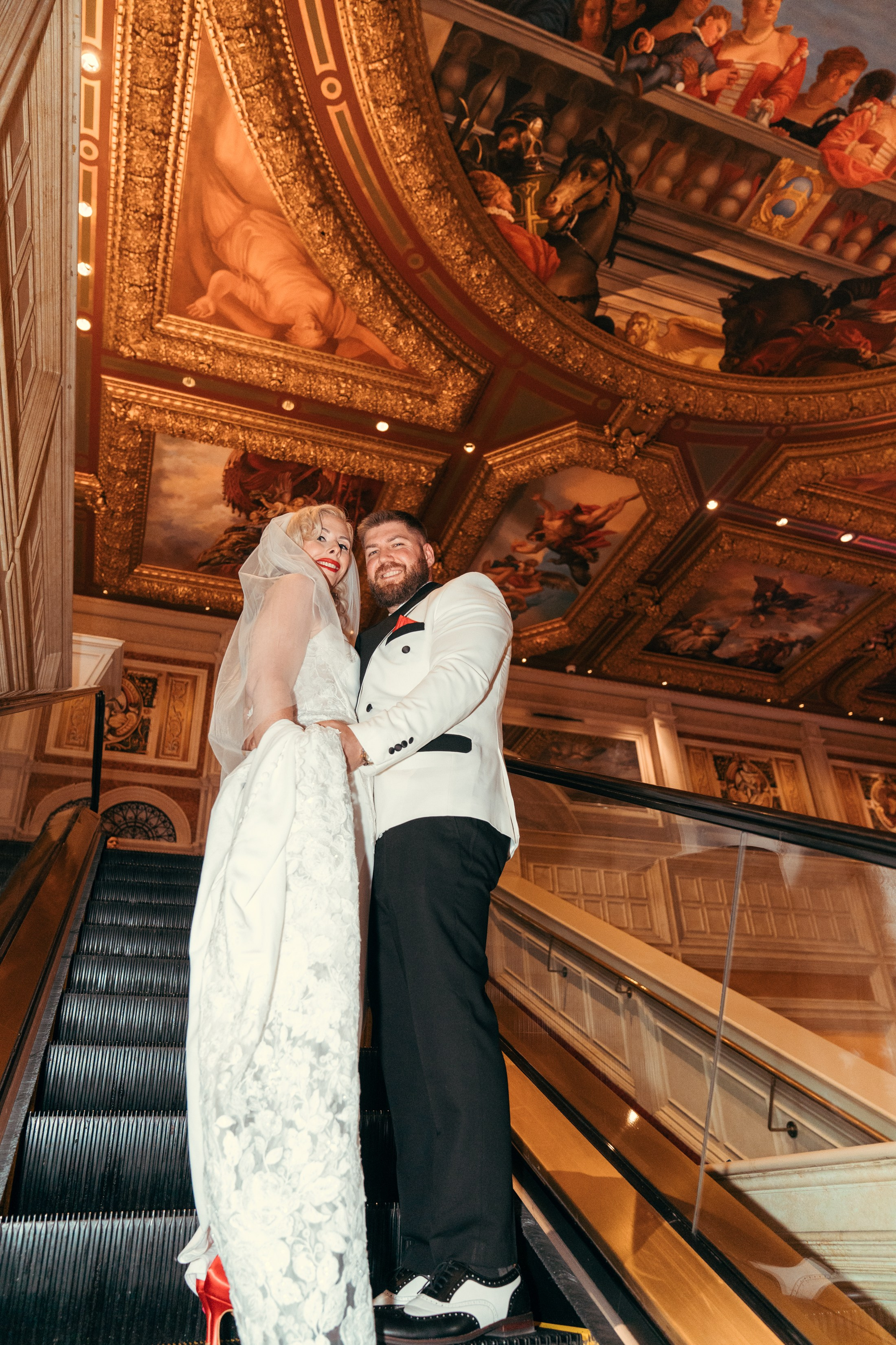 Chris&Holly. Wedding & elopement photographer Viktoriya Kravtsov. Las Vegas