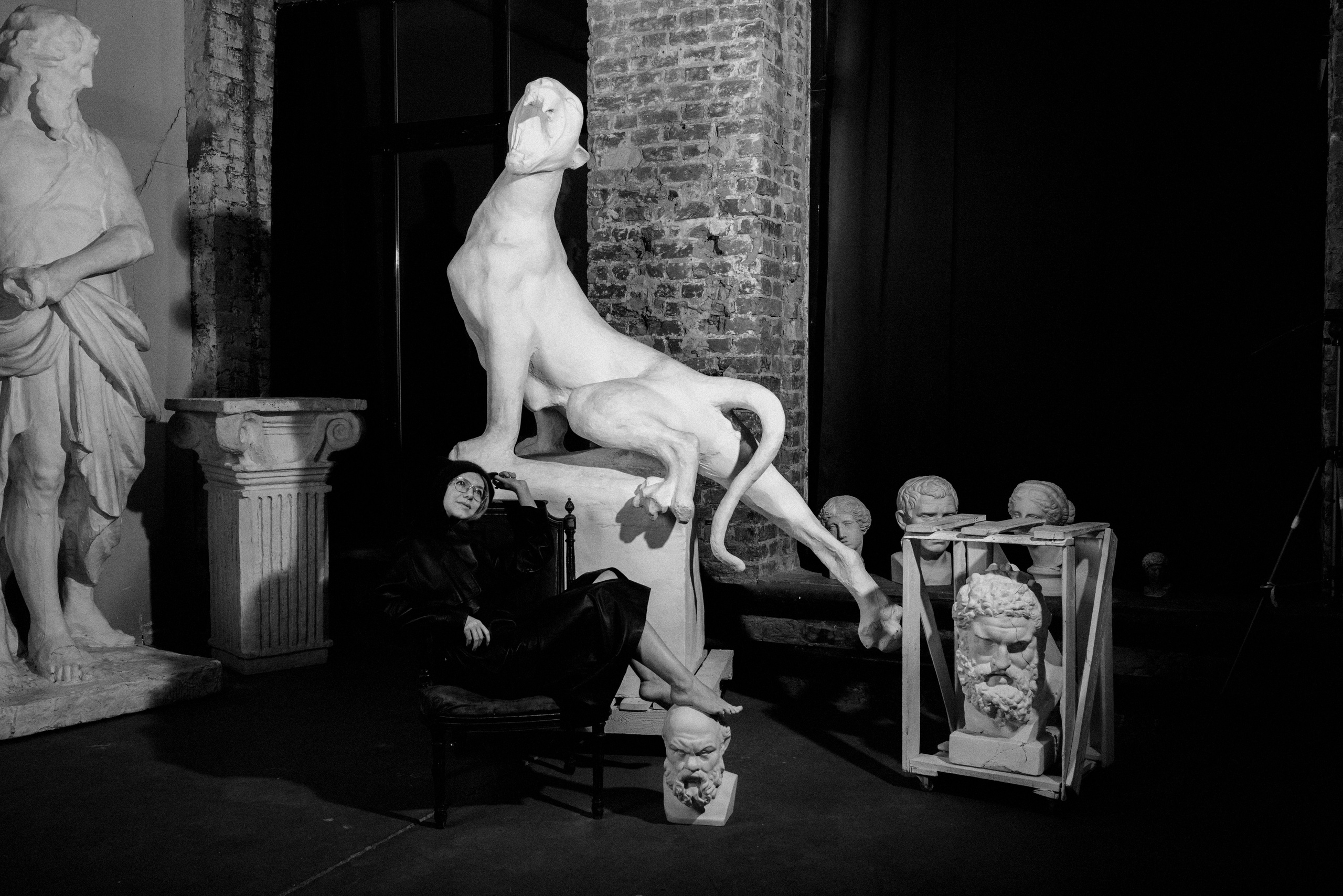 Moody room. Portrait photographer in Europe. Aurora Balear in Balearic Islands, woman portrait photographer. Work in Spain