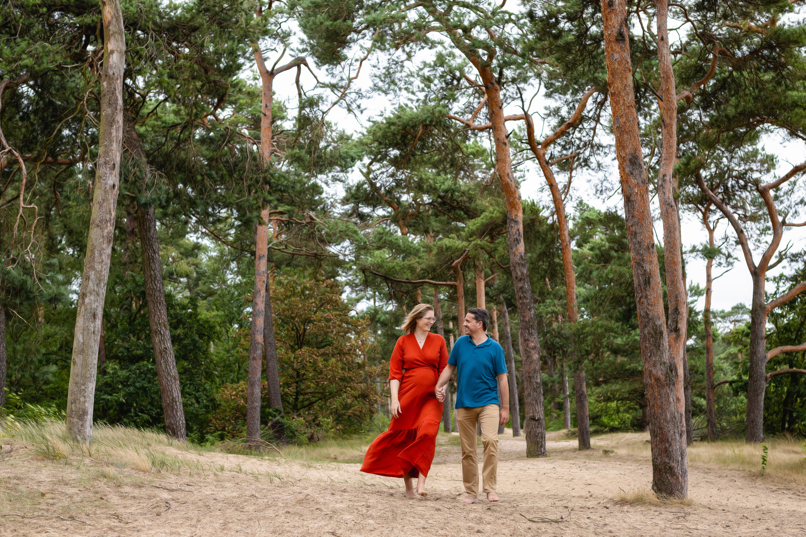 Liefdevolle zwangerschapsfotoshoot met je partner
